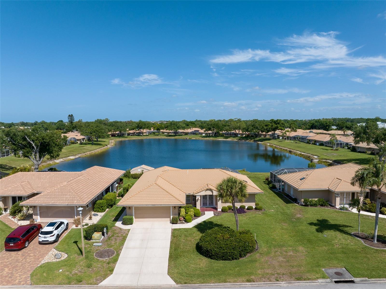 3162 E VILLAGE DR, VENICE, FL, 34293