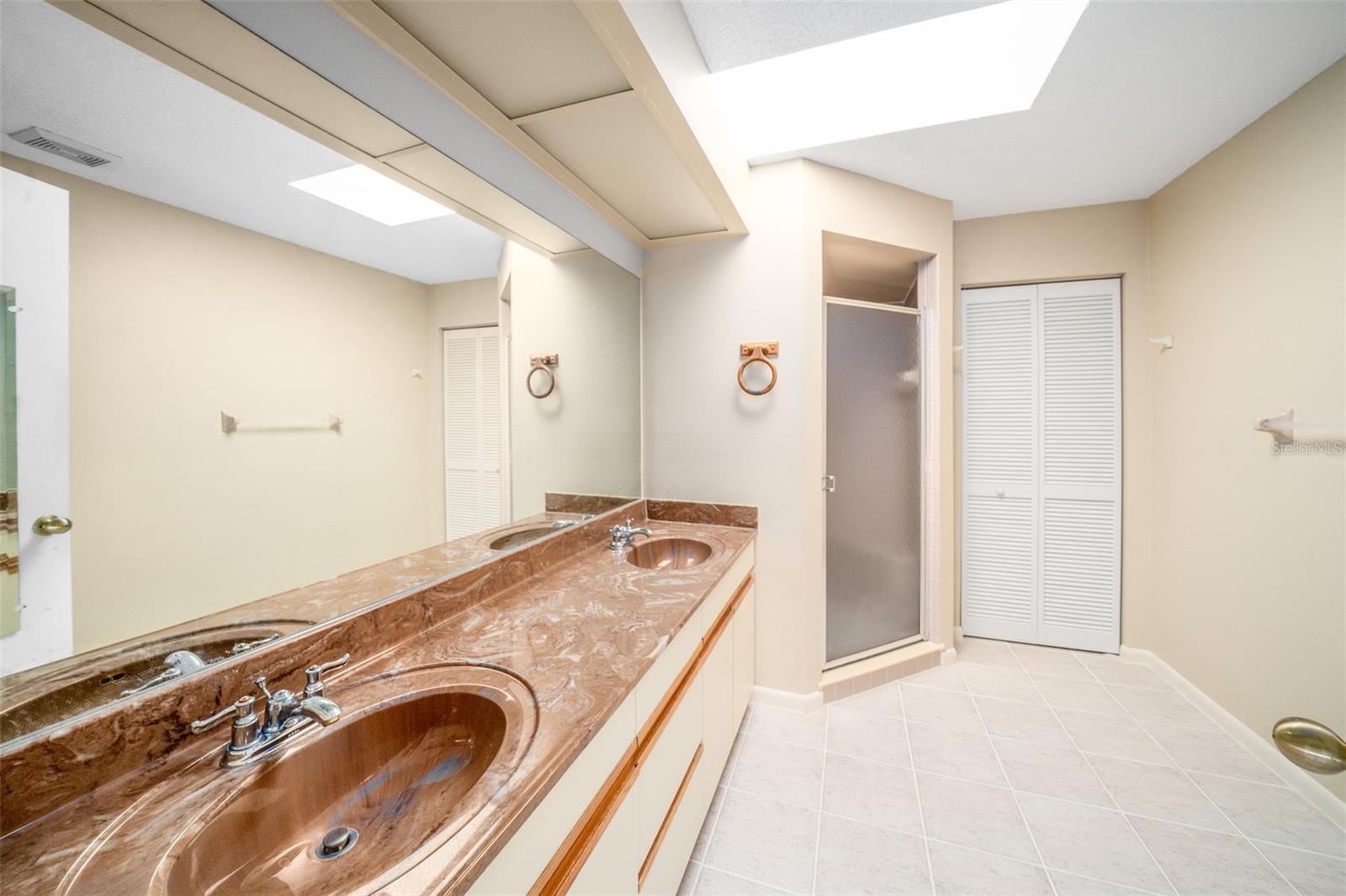 3162 E VILLAGE DR, VENICE, FL, 34293