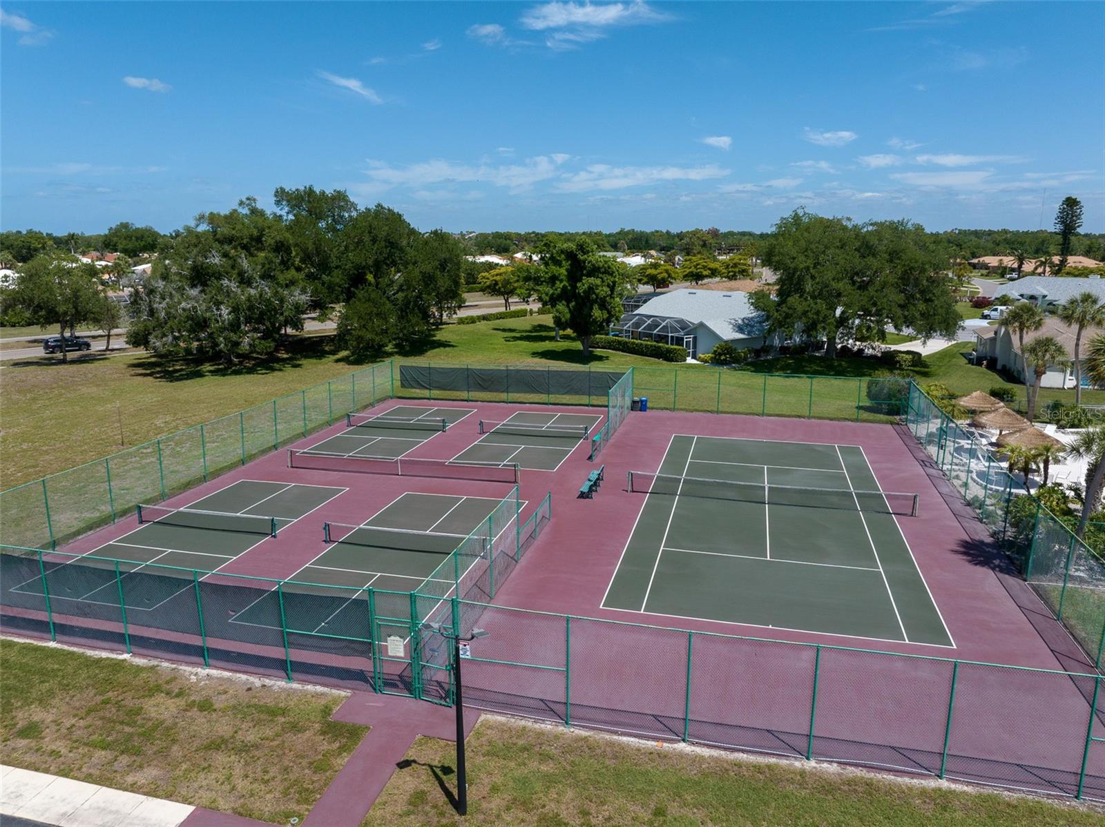 3162 E VILLAGE DR, VENICE, FL, 34293