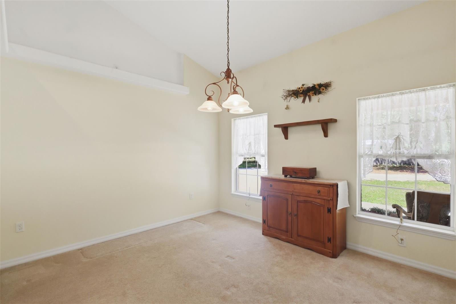 1640 RED DOG RD, DE LEON SPRINGS, FL, 32130