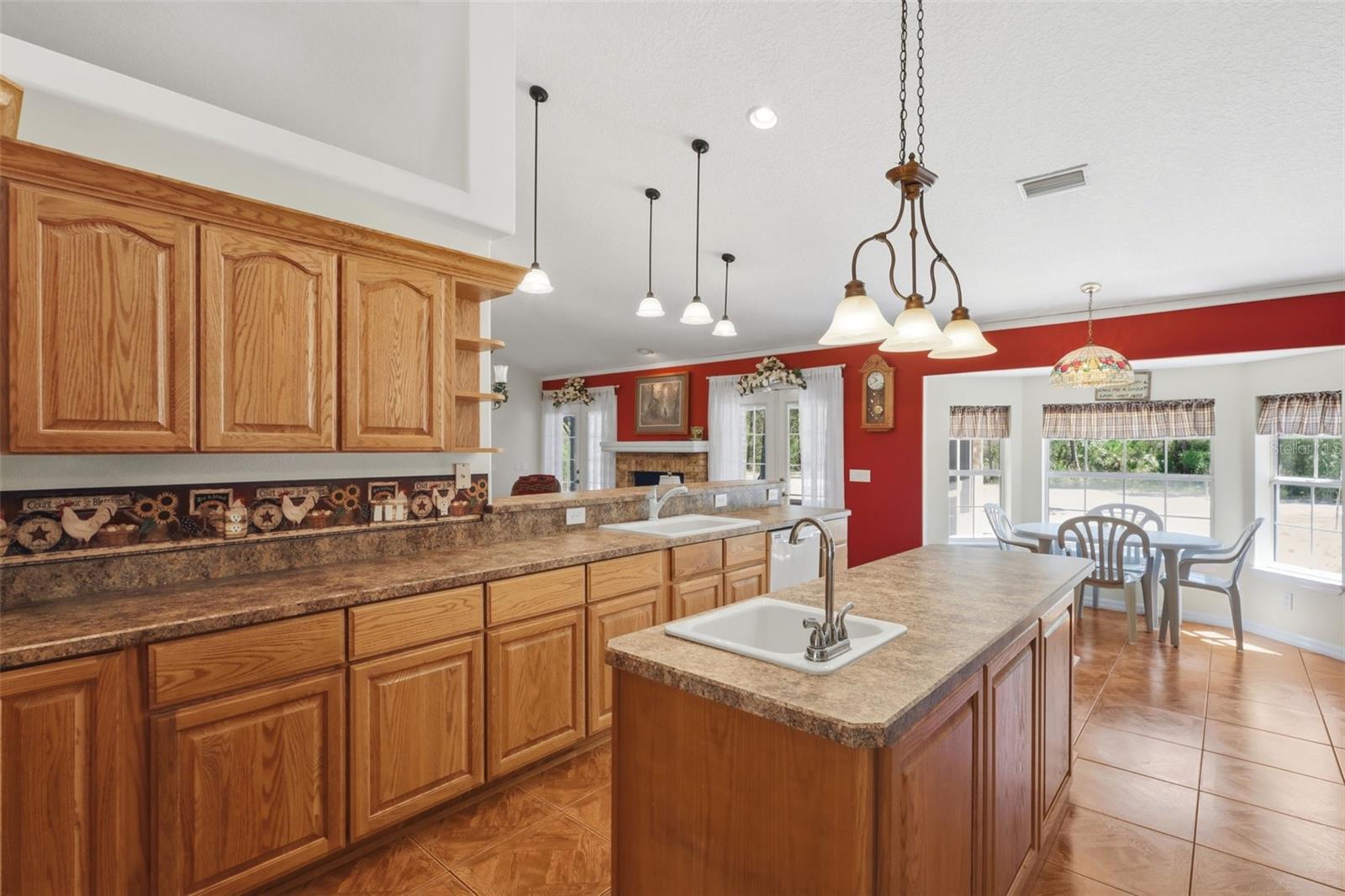 1640 RED DOG RD, DE LEON SPRINGS, FL, 32130