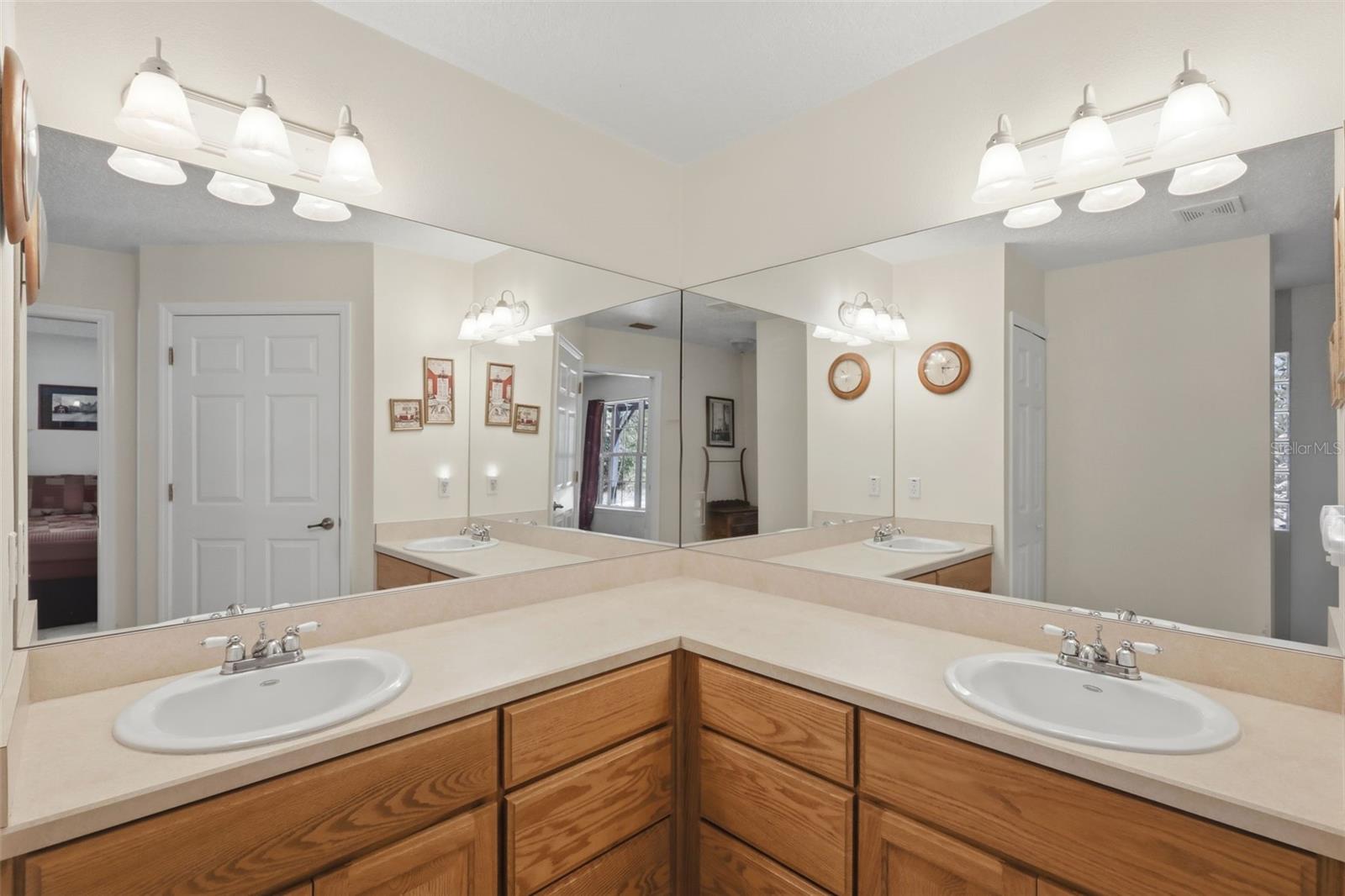 1640 RED DOG RD, DE LEON SPRINGS, FL, 32130