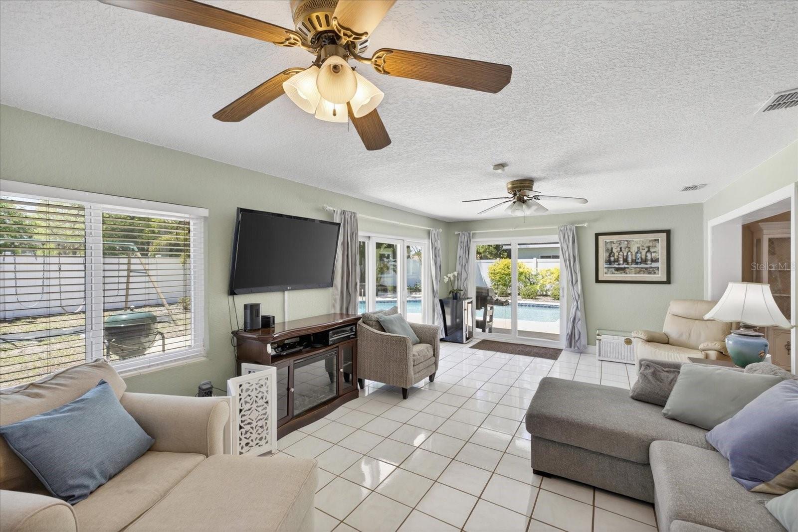 3067 KAPOK KOVE DR, CLEARWATER, FL, 33759