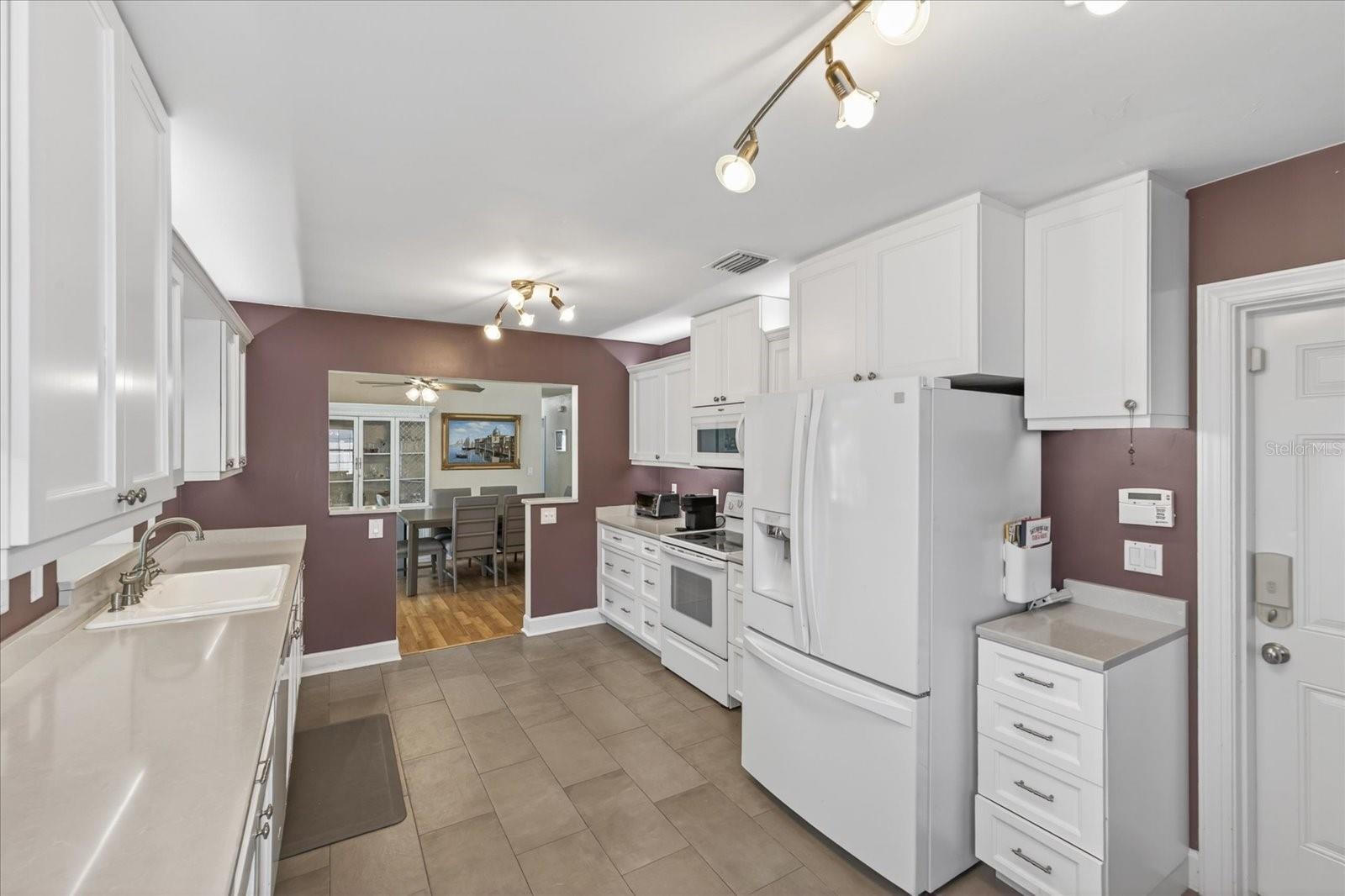 3067 KAPOK KOVE DR, CLEARWATER, FL, 33759