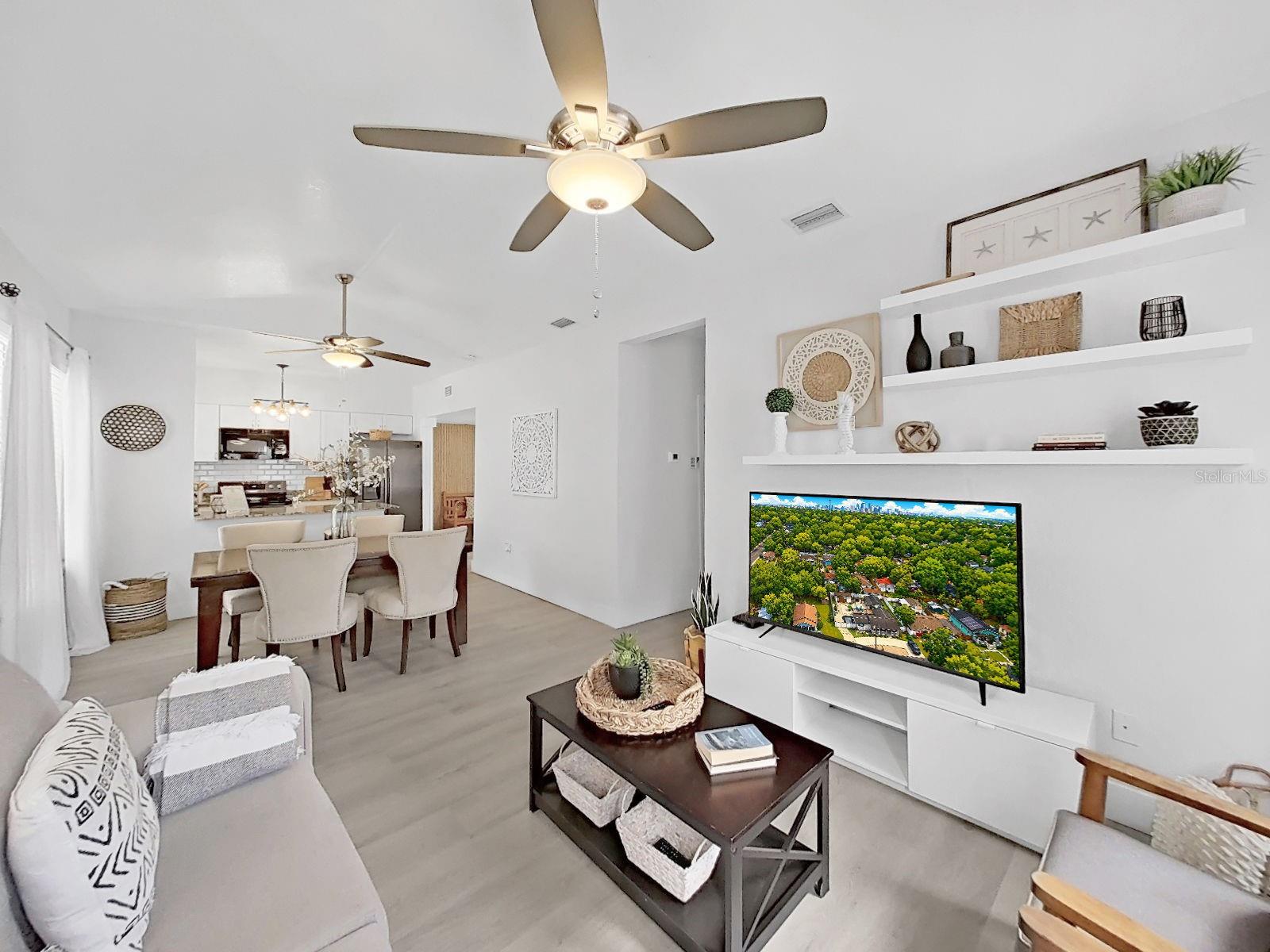 1215 E CURTIS ST, TAMPA, FL, 33603