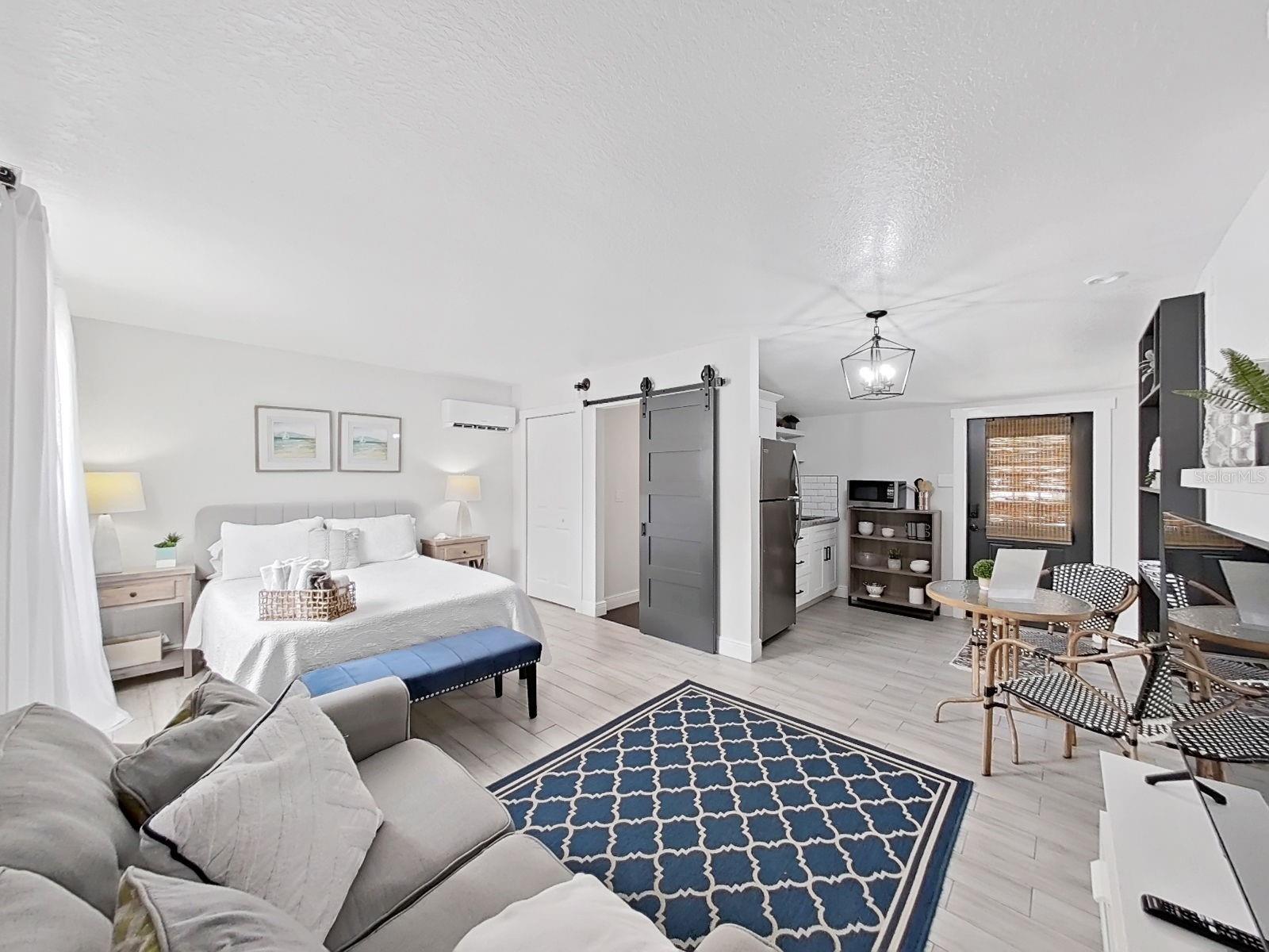 1215 E CURTIS ST, TAMPA, FL, 33603