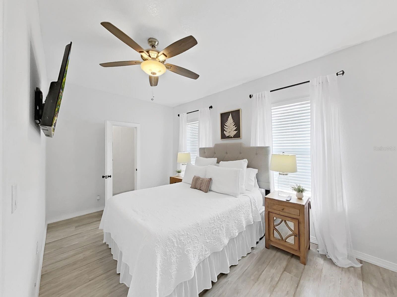 1215 E CURTIS ST, TAMPA, FL, 33603