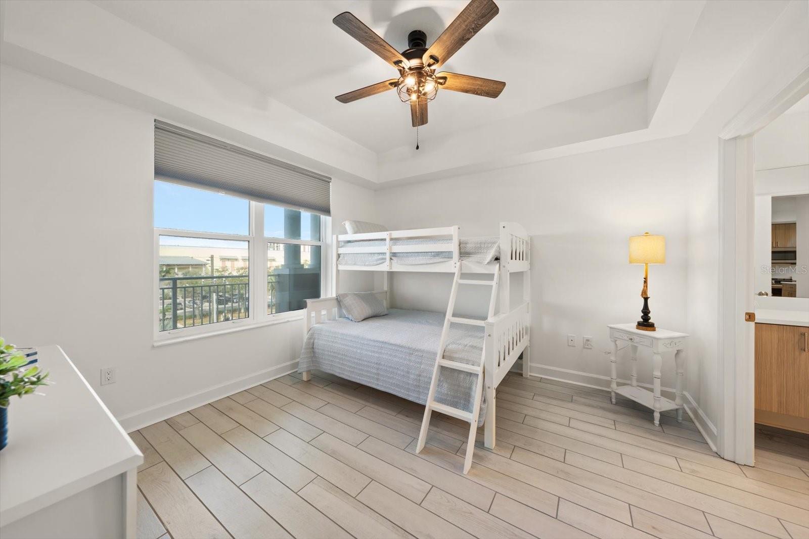 125 ISLAND WAY #402, CLEARWATER BEACH, FL, 33767