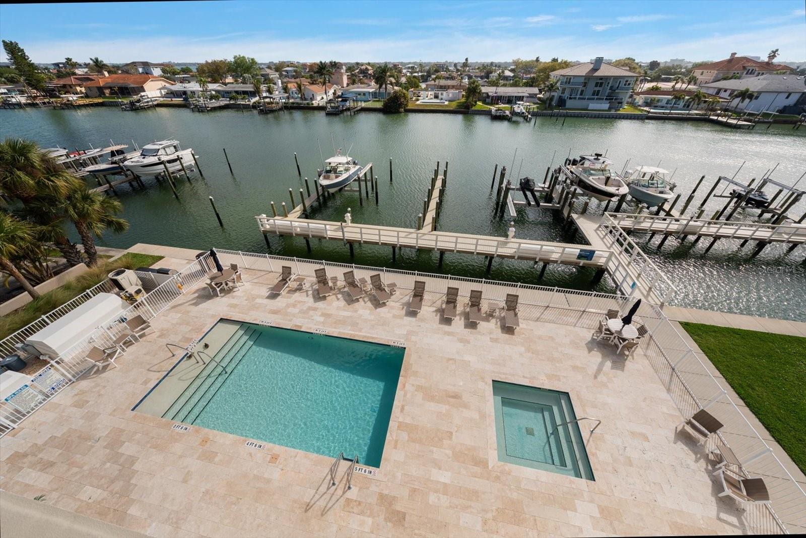 125 ISLAND WAY #402, CLEARWATER BEACH, FL, 33767