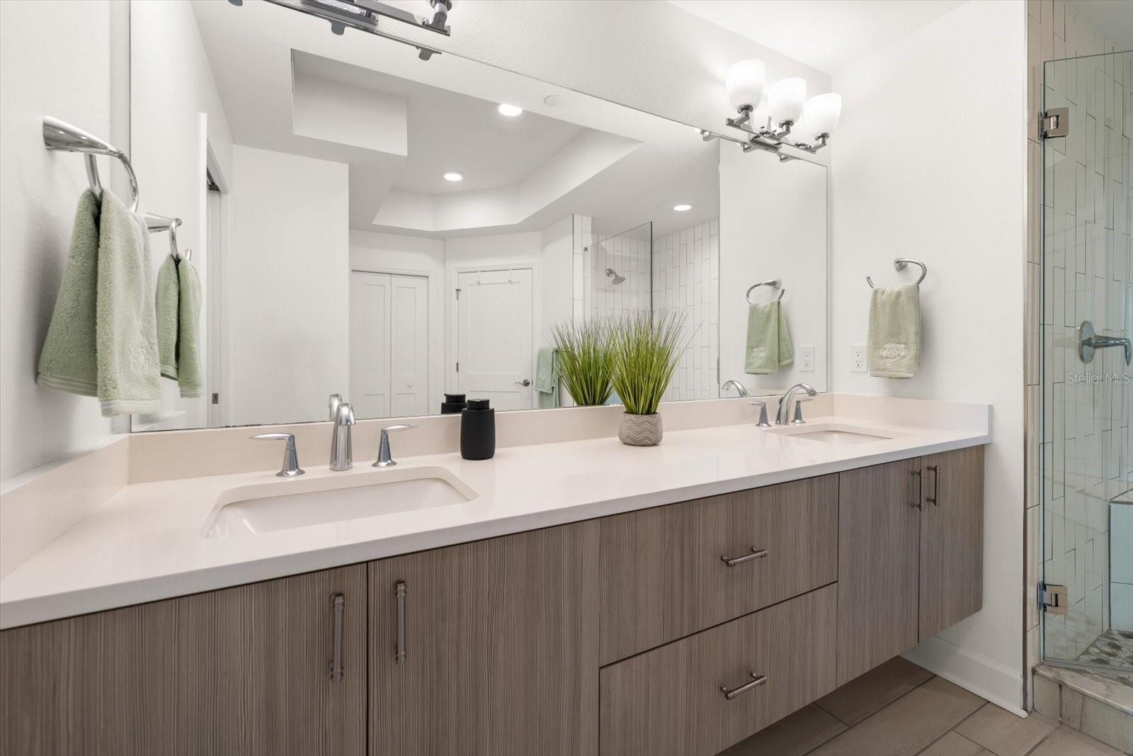 125 ISLAND WAY #402, CLEARWATER BEACH, FL, 33767