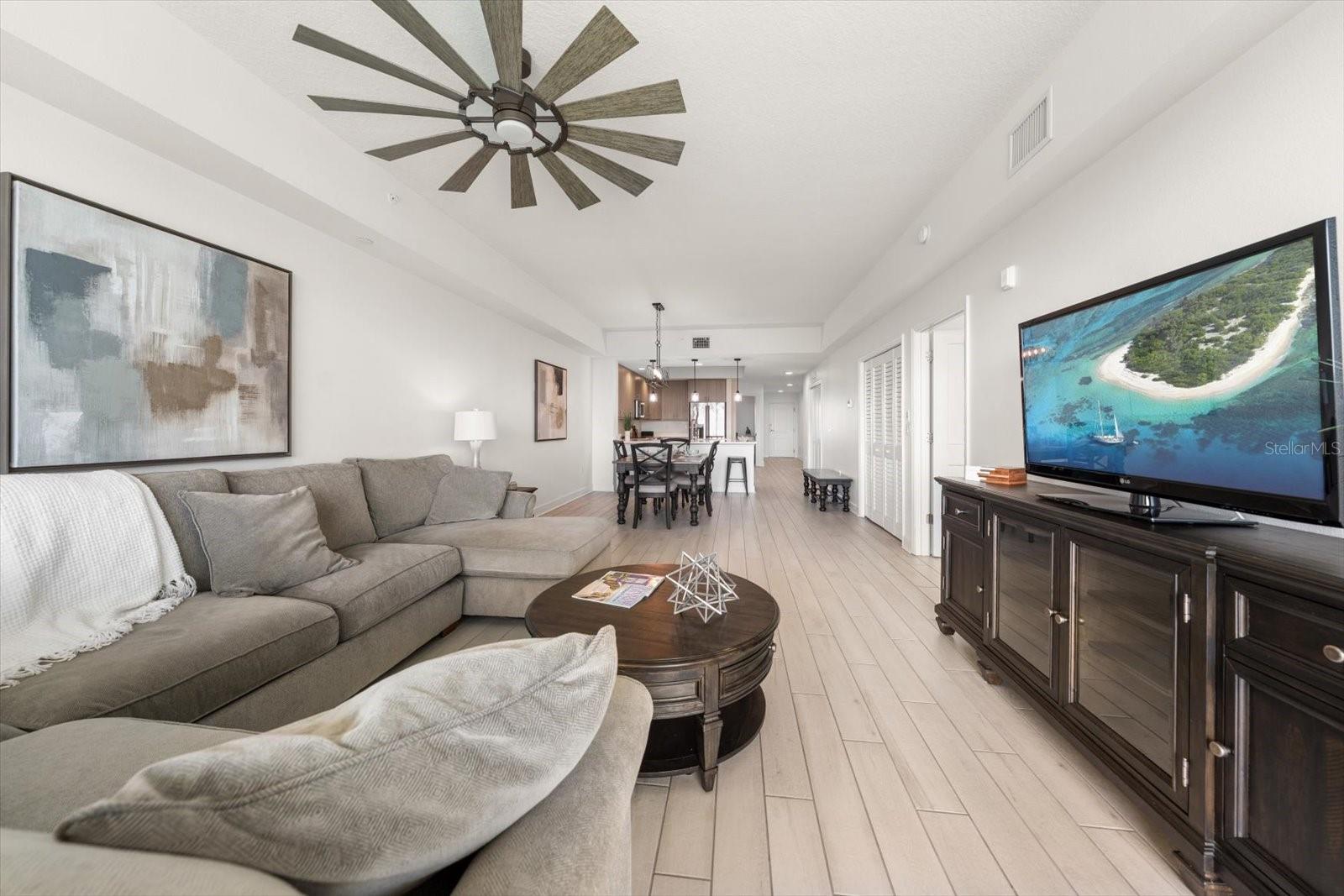 125 ISLAND WAY #402, CLEARWATER BEACH, FL, 33767