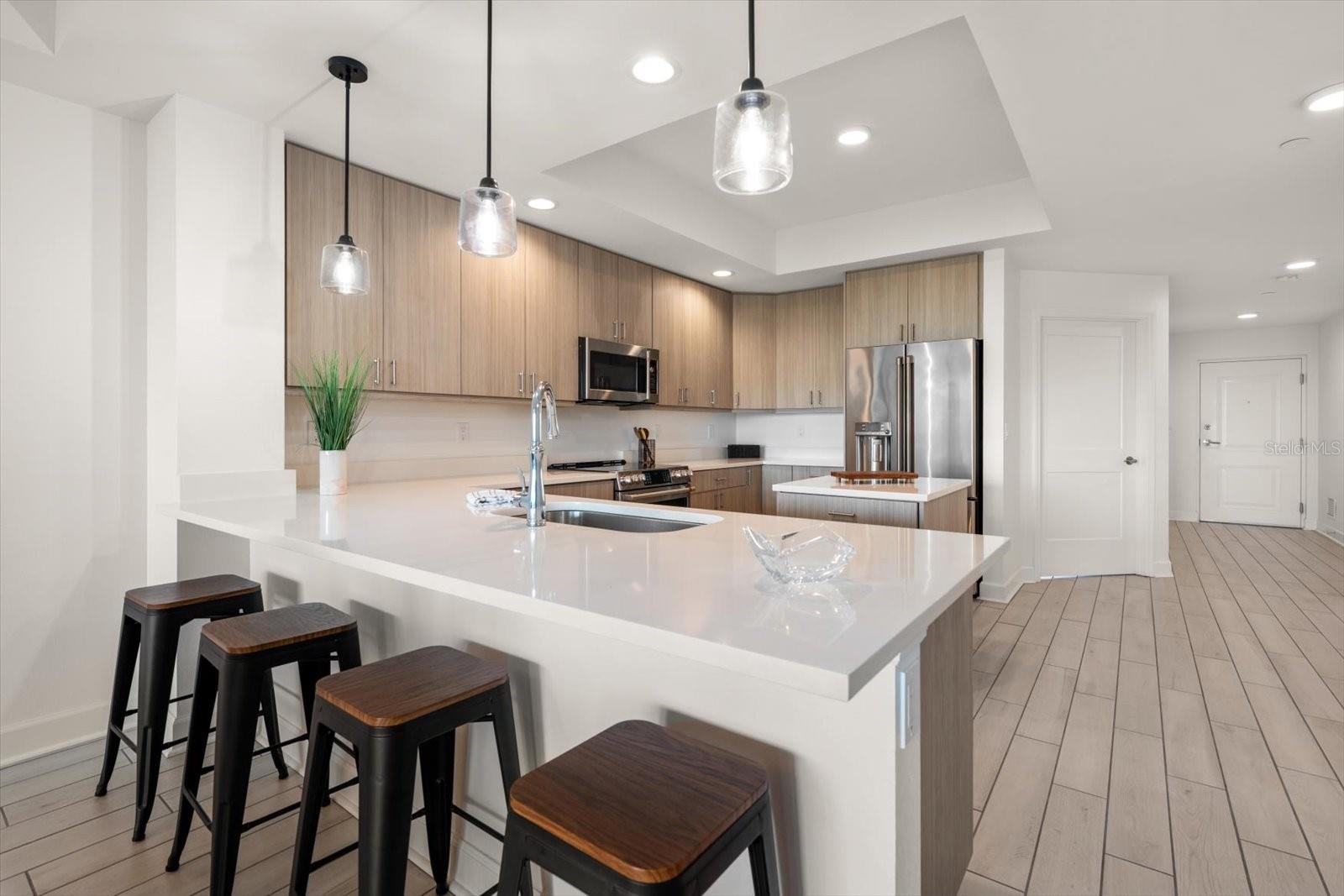 125 ISLAND WAY #402, CLEARWATER BEACH, FL, 33767