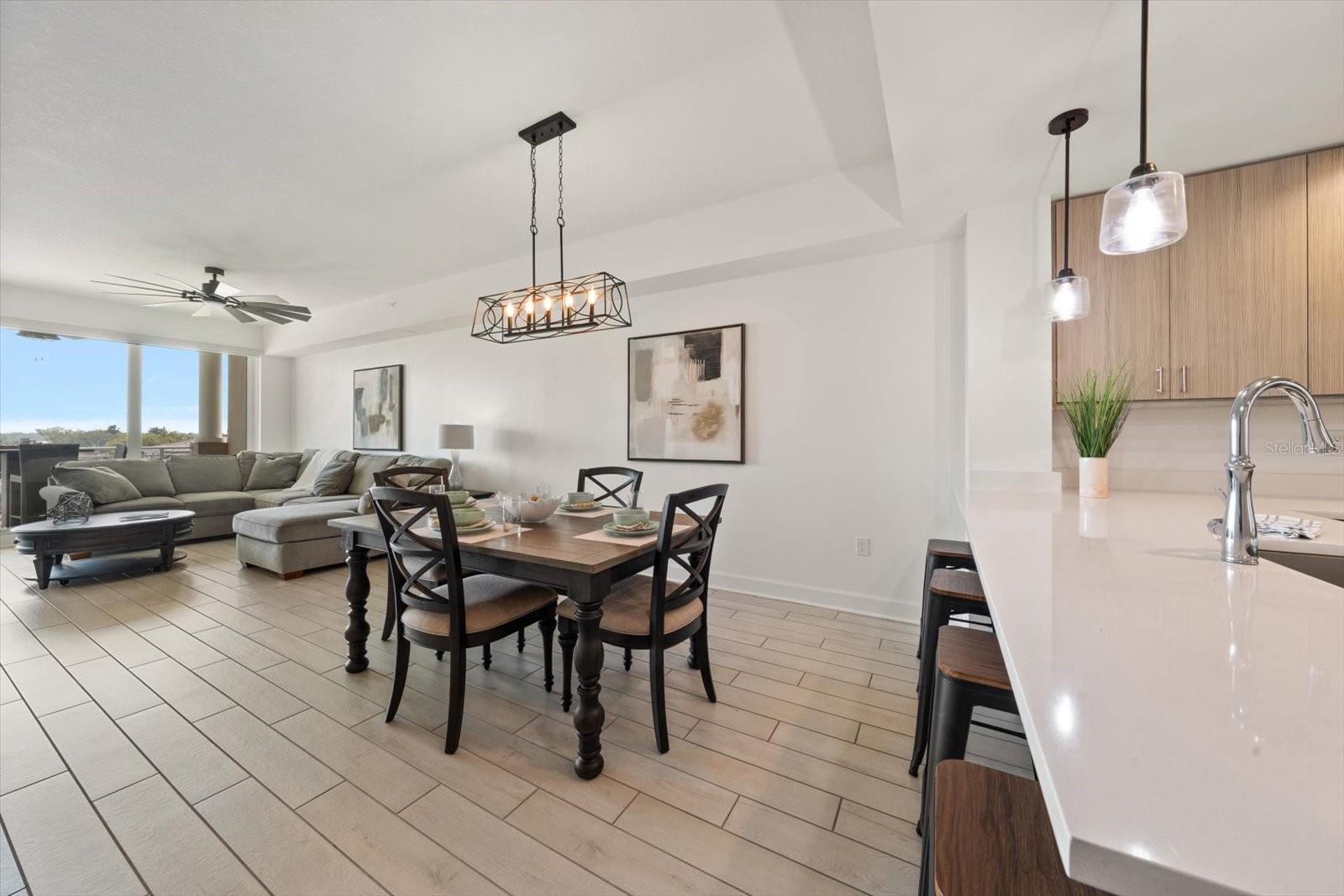 125 ISLAND WAY #402, CLEARWATER BEACH, FL, 33767