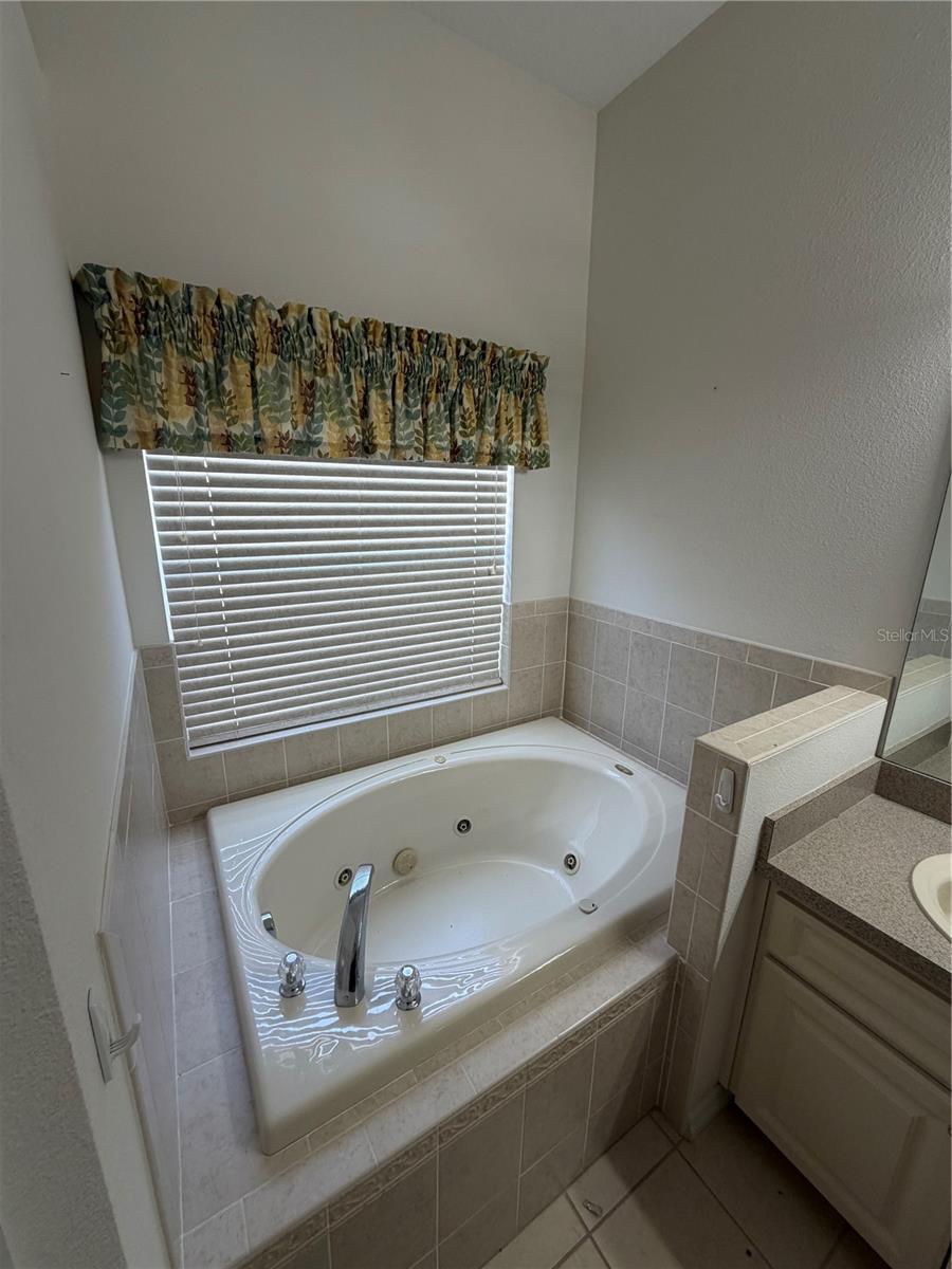 11855 TEE TIME CIR, NEW PORT RICHEY, FL, 34654