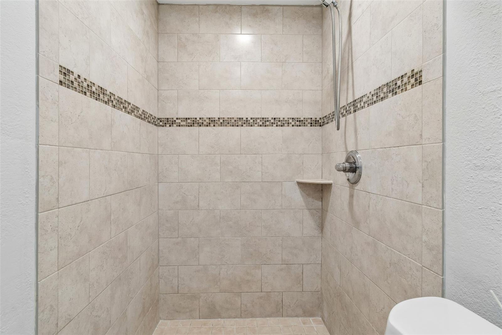 5117 N LINCOLN AVE, TAMPA, FL, 33614