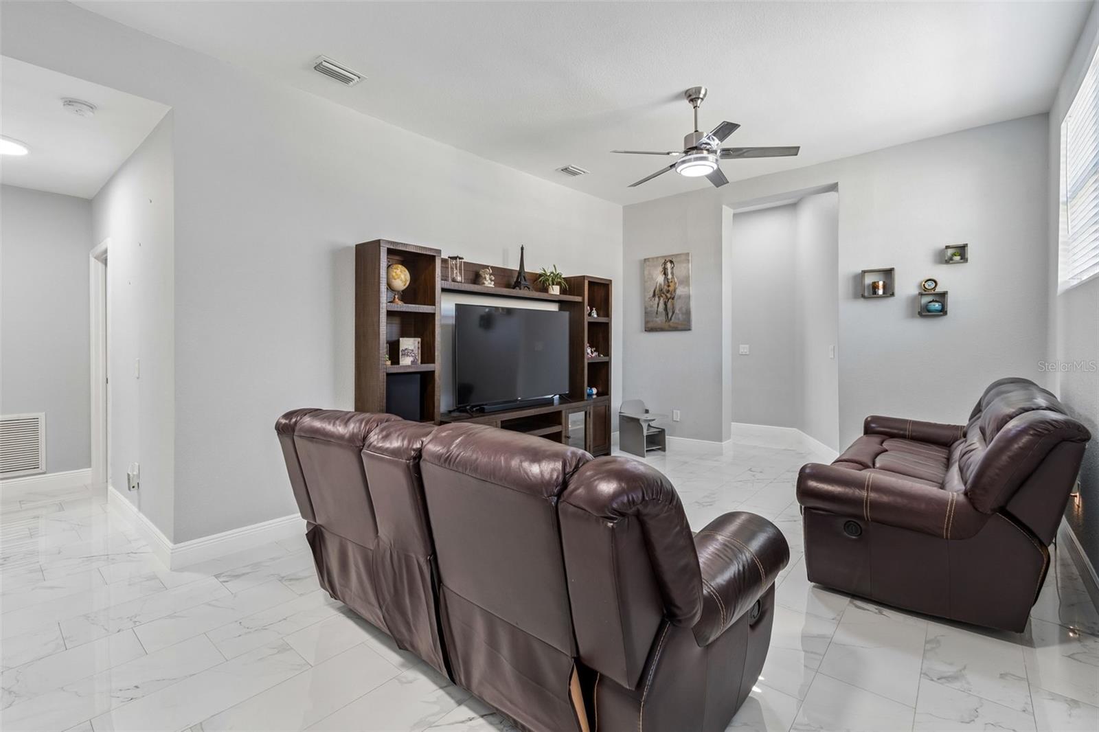 5117 N LINCOLN AVE, TAMPA, FL, 33614