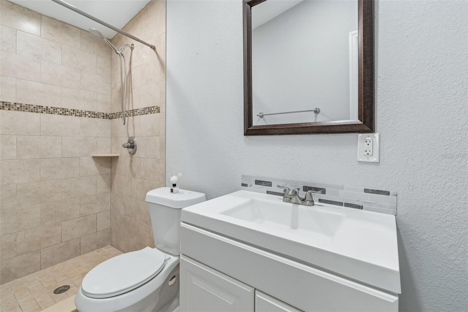 5117 N LINCOLN AVE, TAMPA, FL, 33614