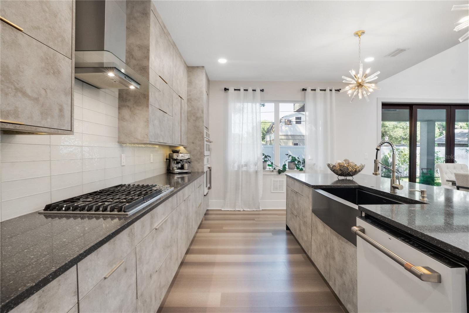 2140 CATALINA DR, CLEARWATER, FL, 33764