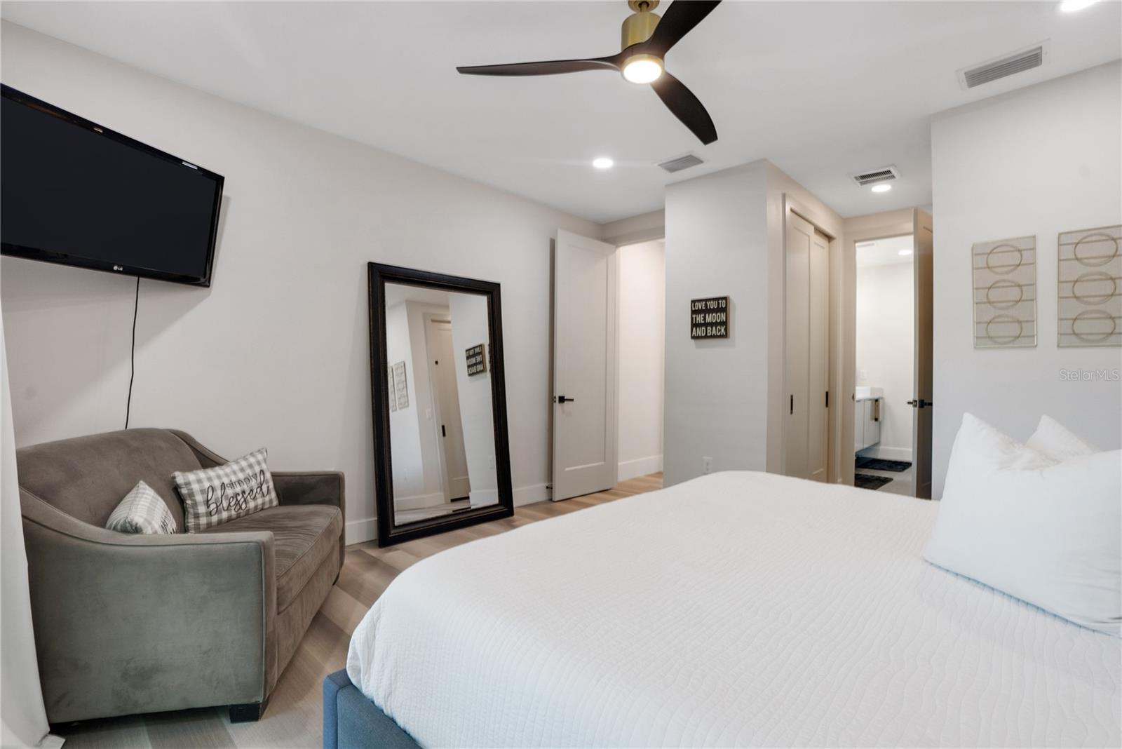 2140 CATALINA DR, CLEARWATER, FL, 33764