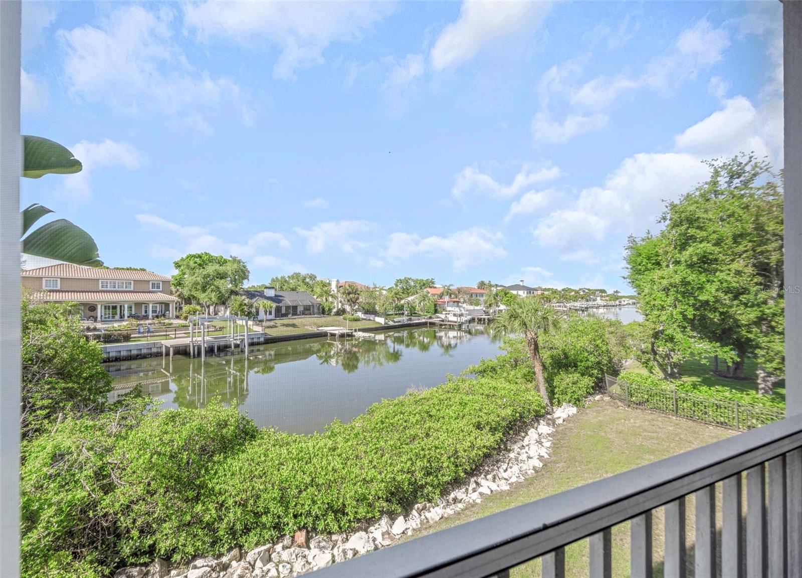 4022 ROCKY SHORES DR, TAMPA, FL, 33634