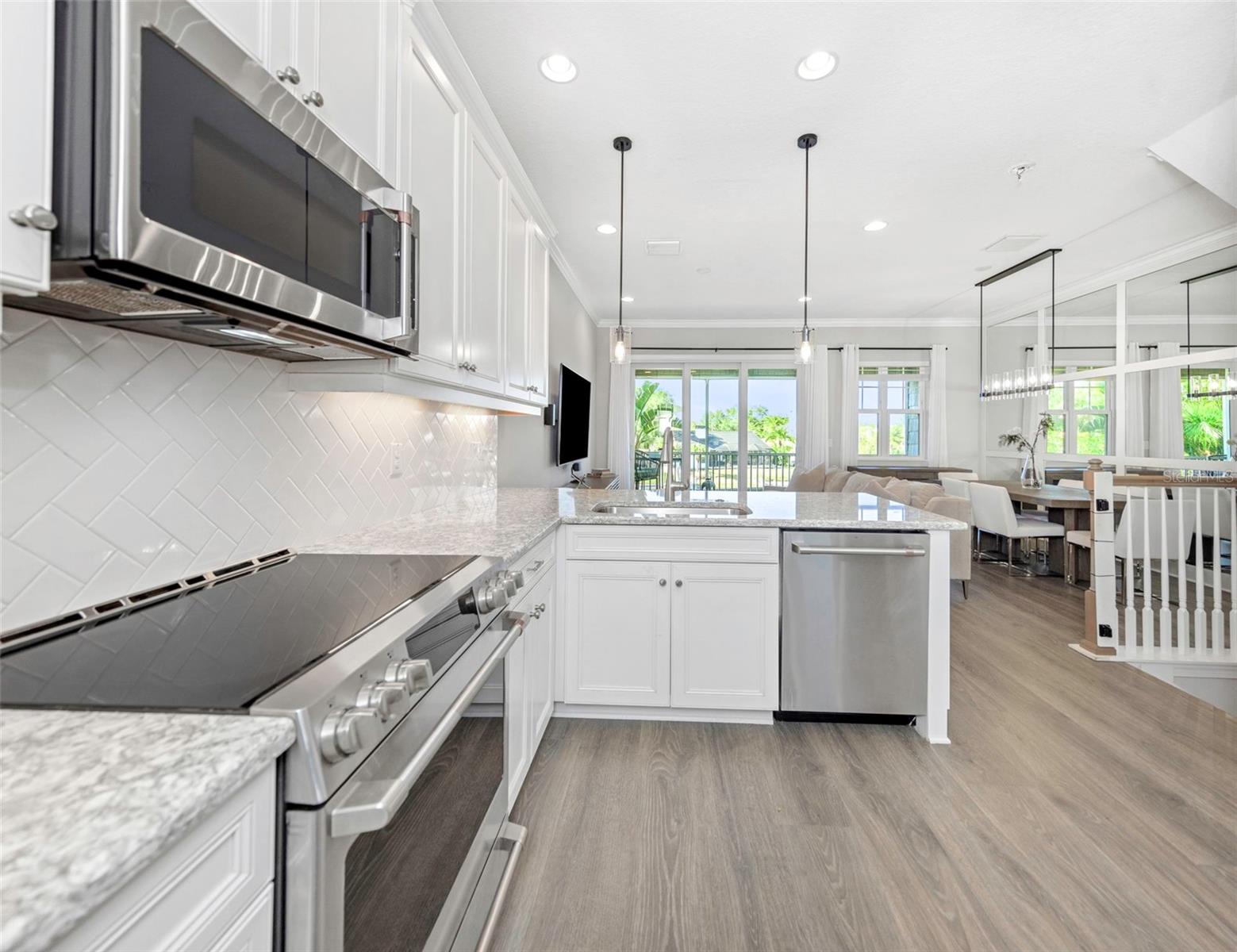 4022 ROCKY SHORES DR, TAMPA, FL, 33634