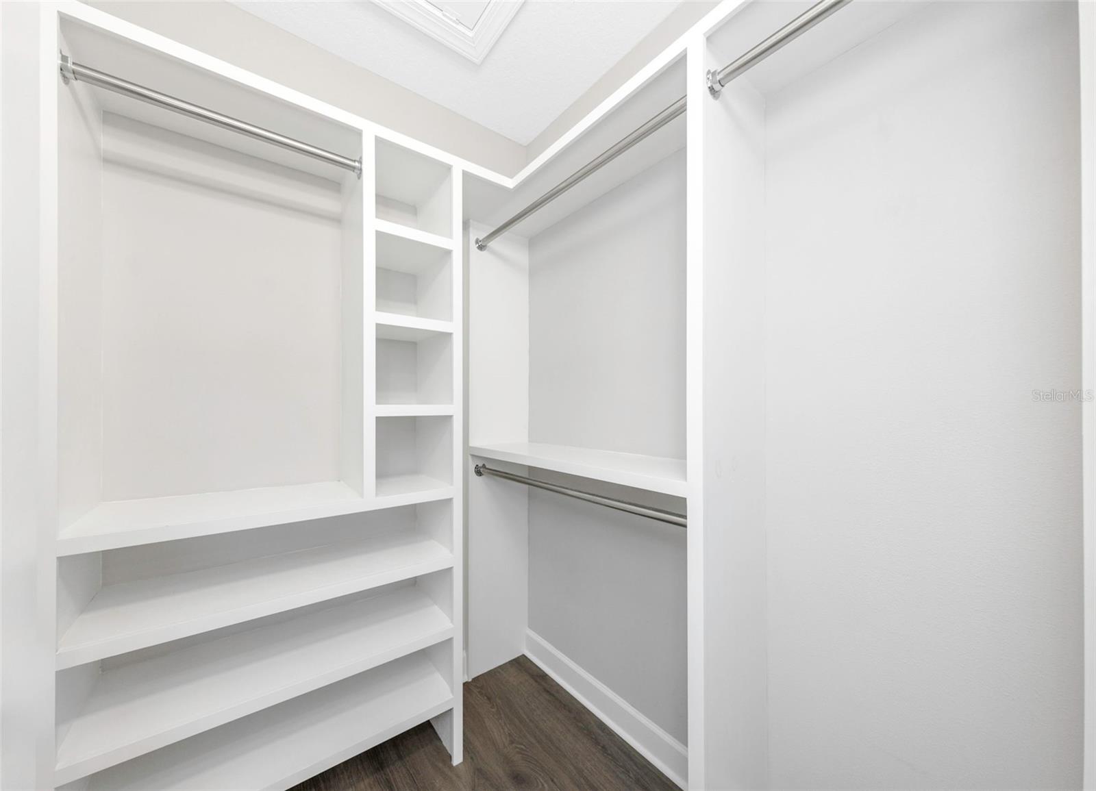 4022 ROCKY SHORES DR, TAMPA, FL, 33634