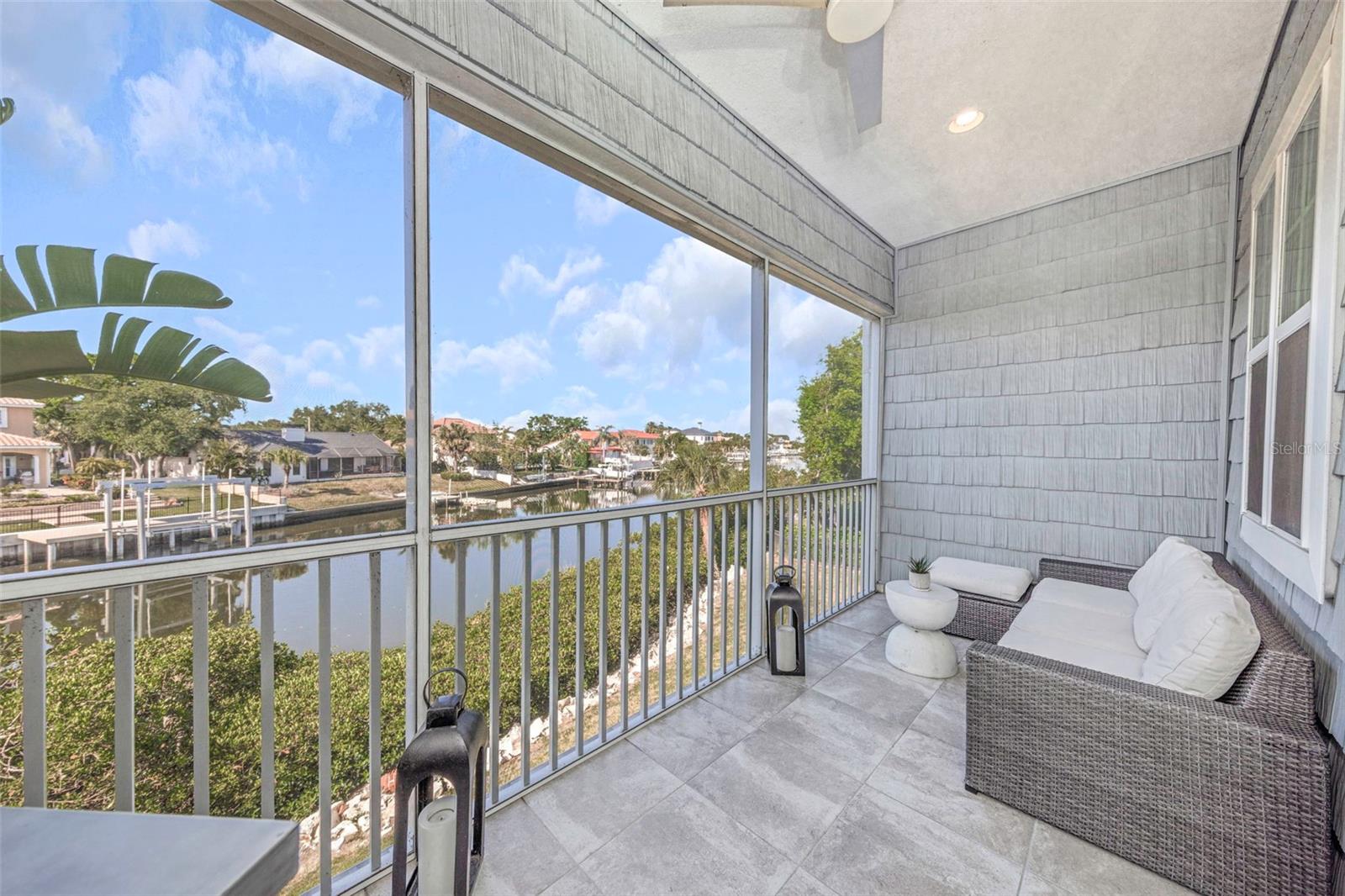 4022 ROCKY SHORES DR, TAMPA, FL, 33634