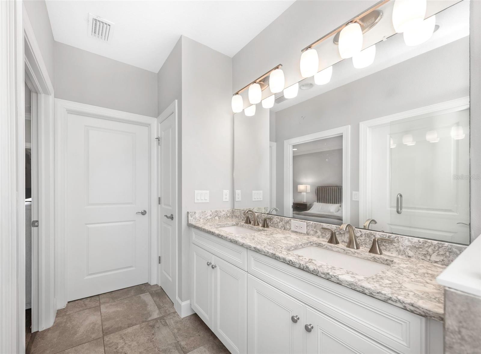 4022 ROCKY SHORES DR, TAMPA, FL, 33634