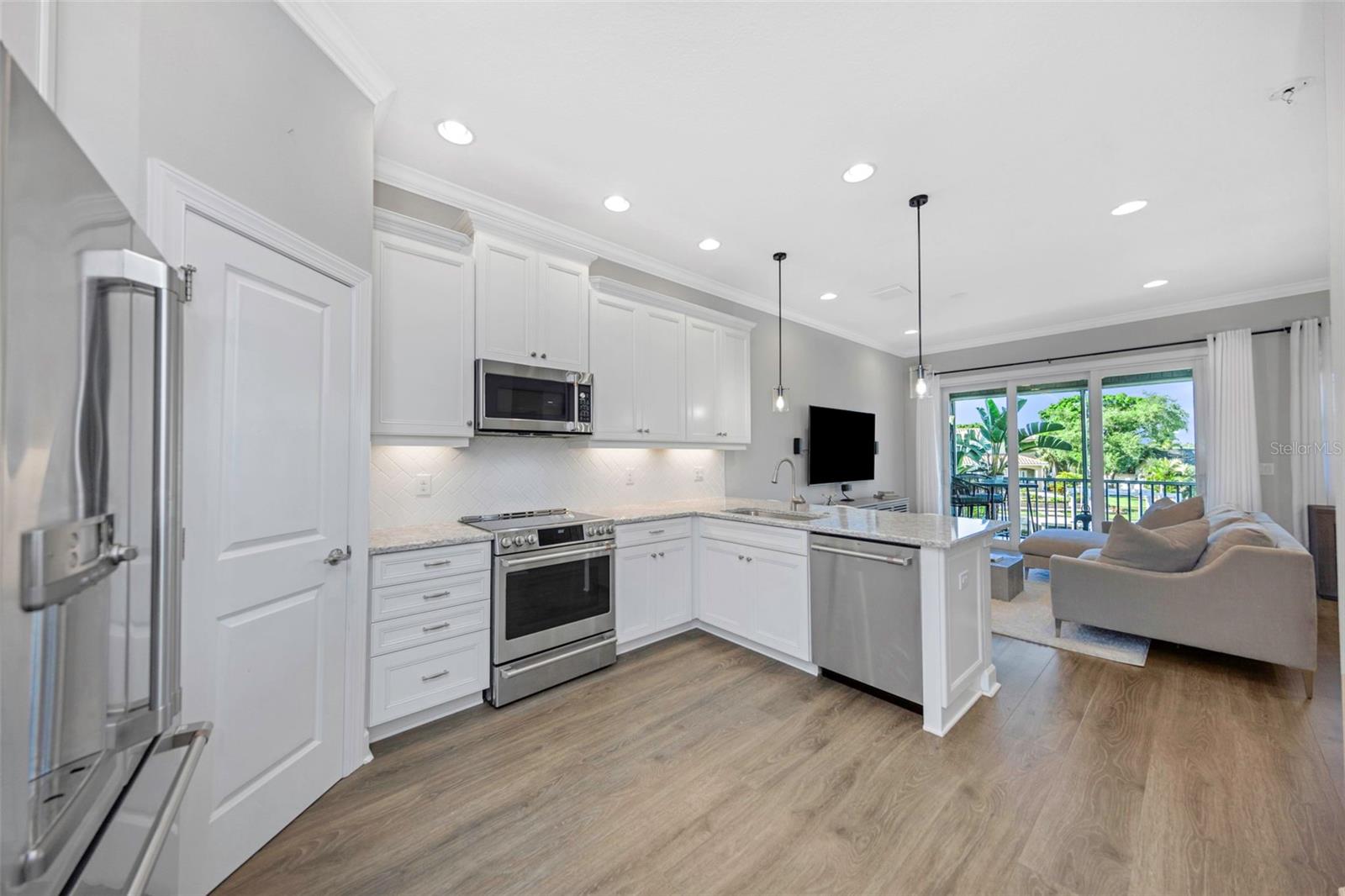 4022 ROCKY SHORES DR, TAMPA, FL, 33634