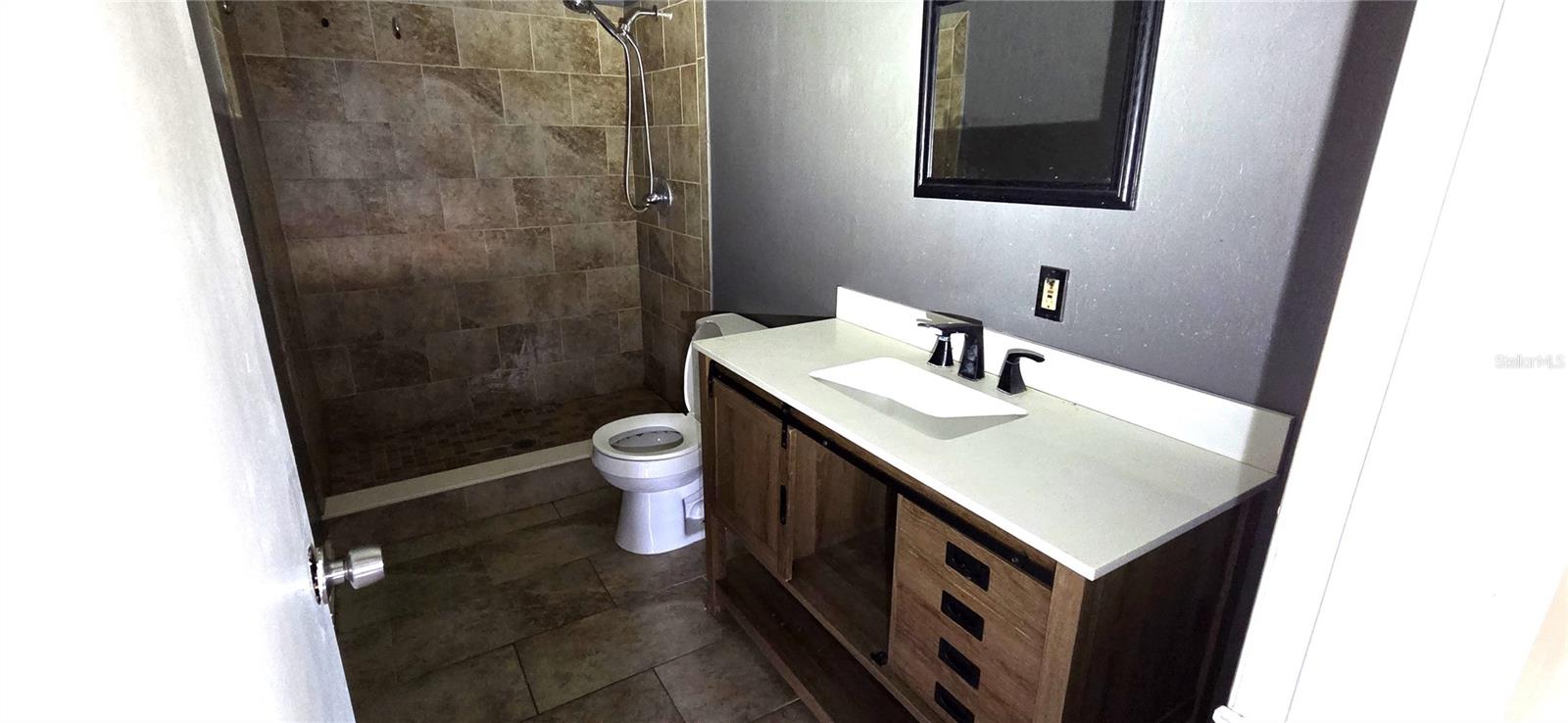 205 DIXIE HWY, AUBURNDALE, FL, 33823