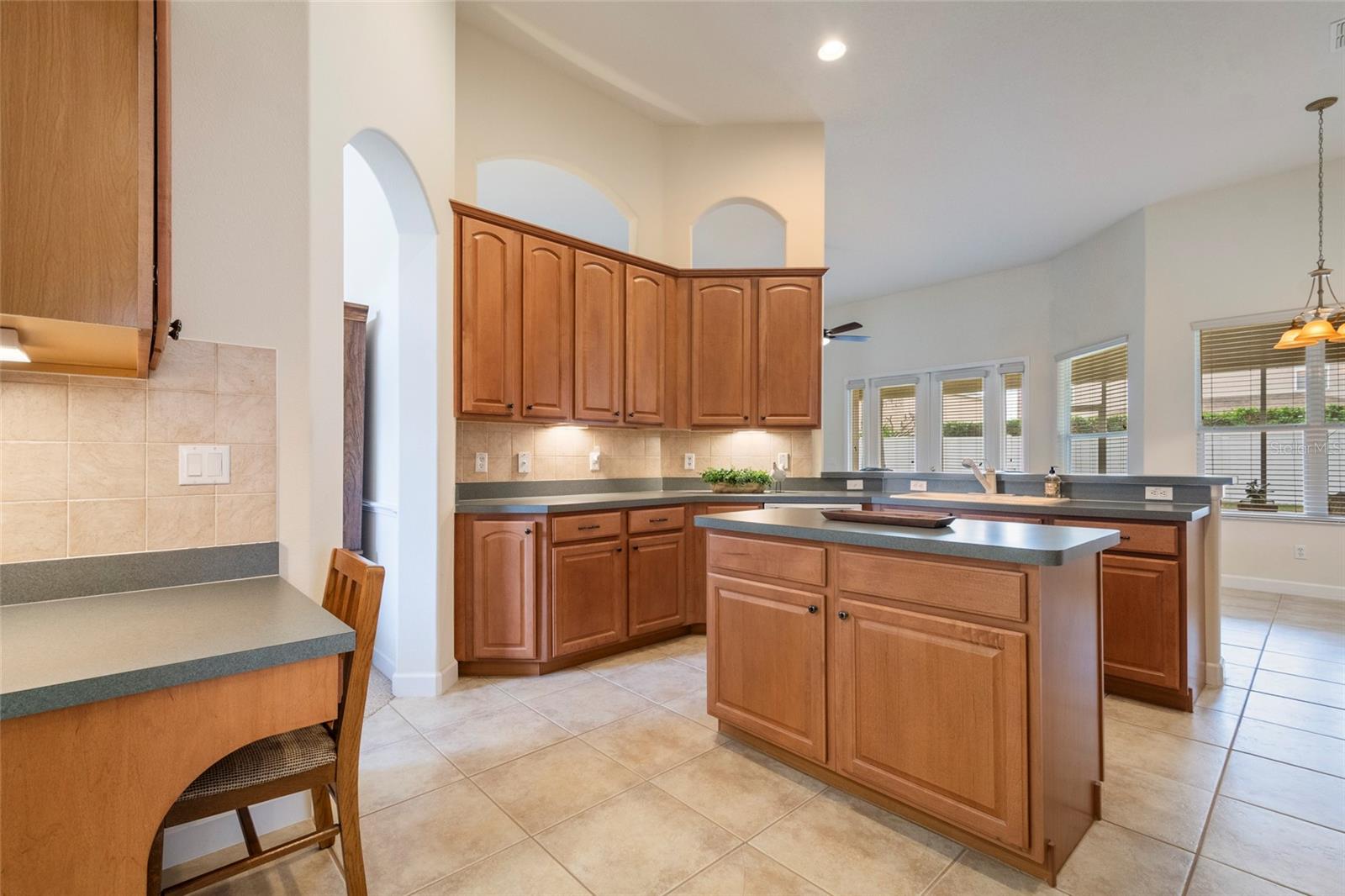 10060 CHARDONNAY DR, ORLANDO, FL, 32832