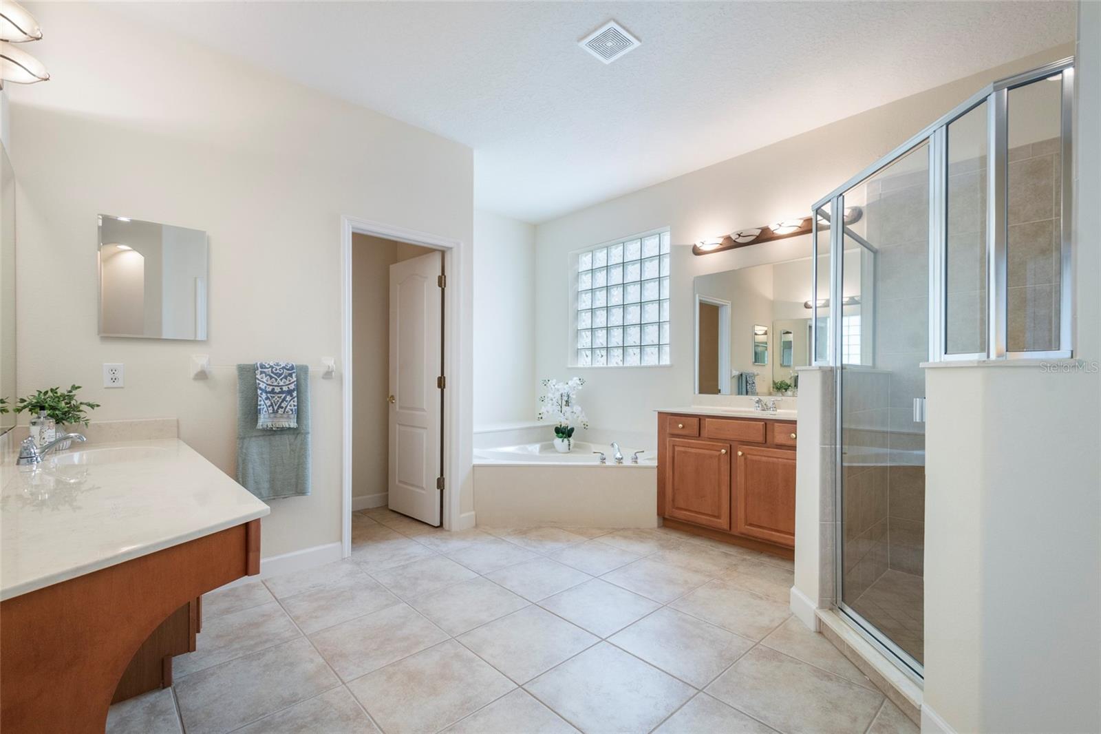 10060 CHARDONNAY DR, ORLANDO, FL, 32832