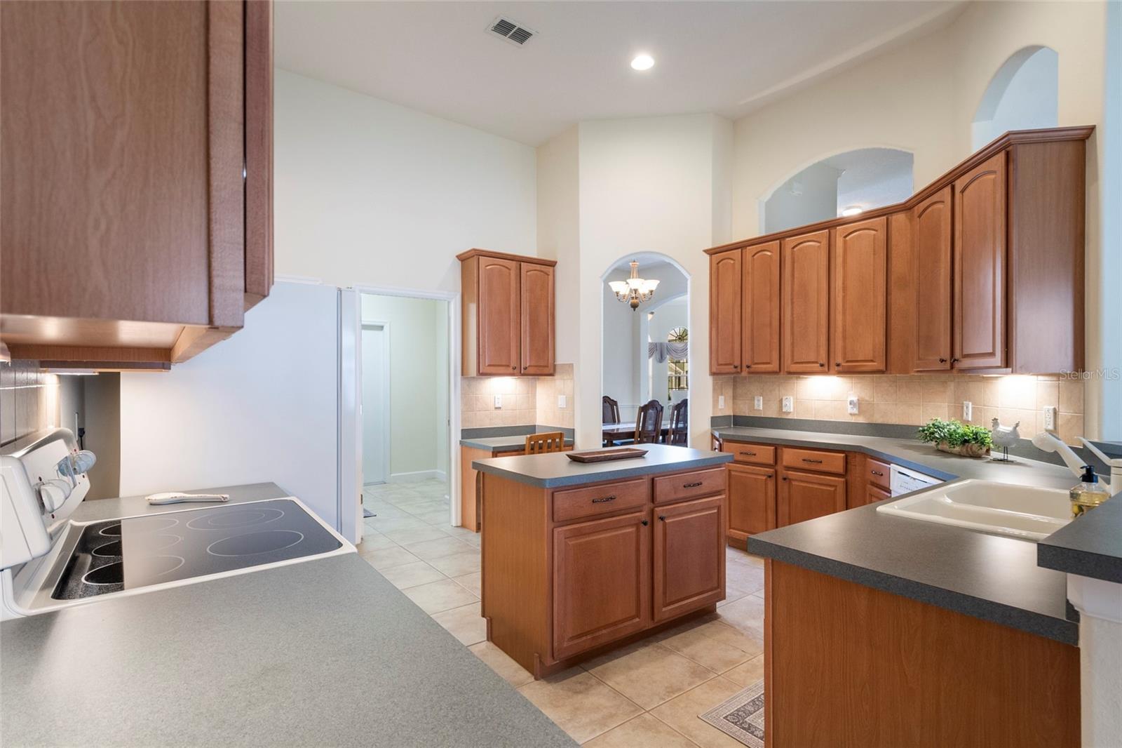 10060 CHARDONNAY DR, ORLANDO, FL, 32832