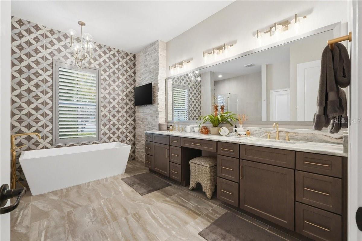 2398 HERITAGE LAKES DR, LAKELAND, FL, 33803