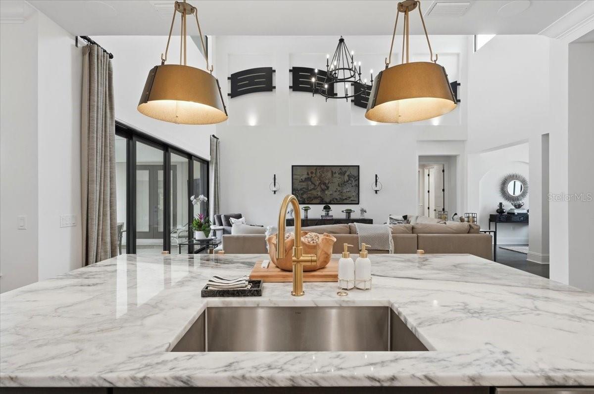 2398 HERITAGE LAKES DR, LAKELAND, FL, 33803