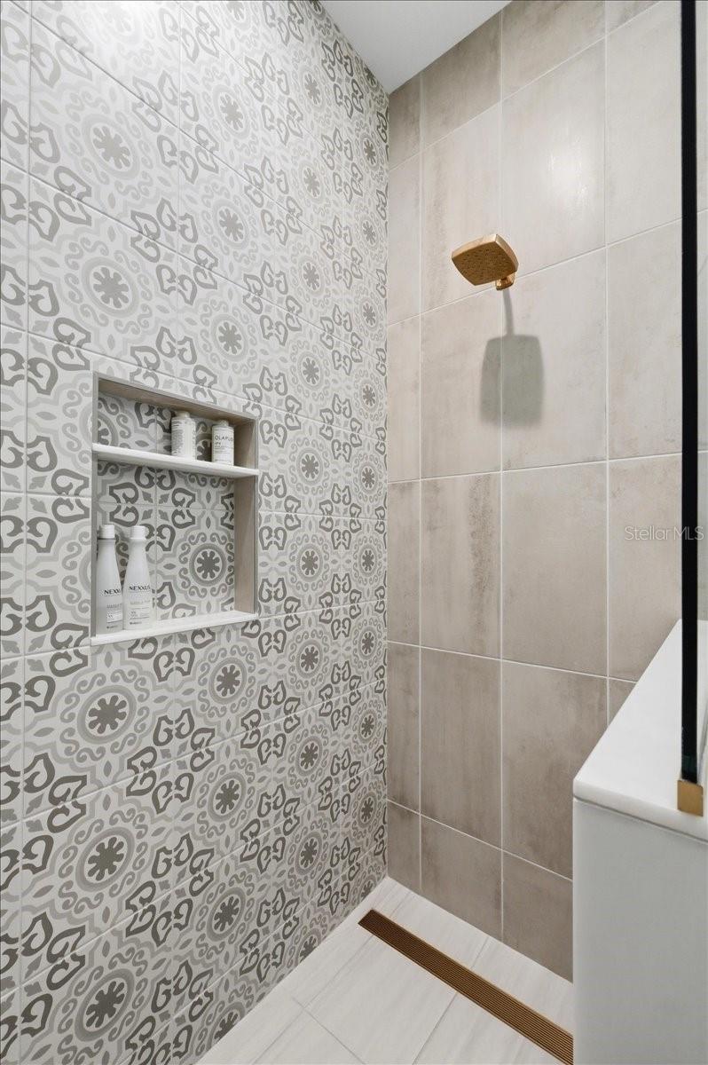 2398 HERITAGE LAKES DR, LAKELAND, FL, 33803