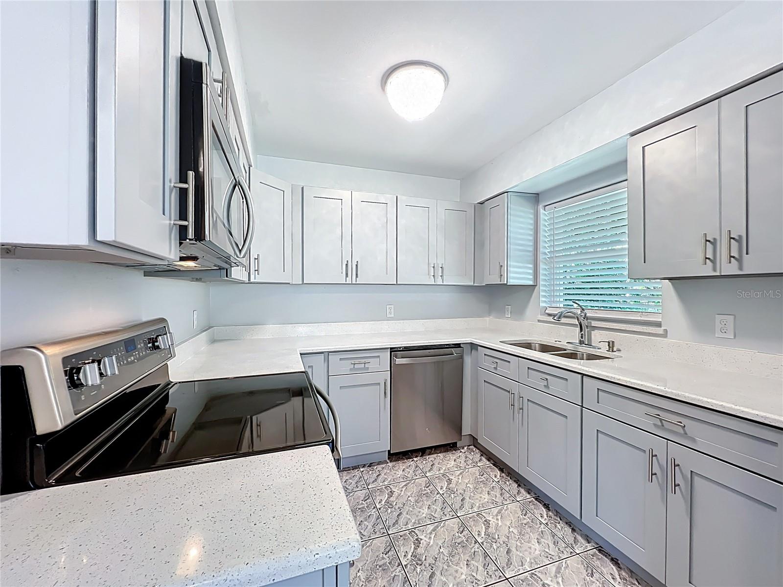 612 PALMETTO DR, MASCOTTE, FL, 34753