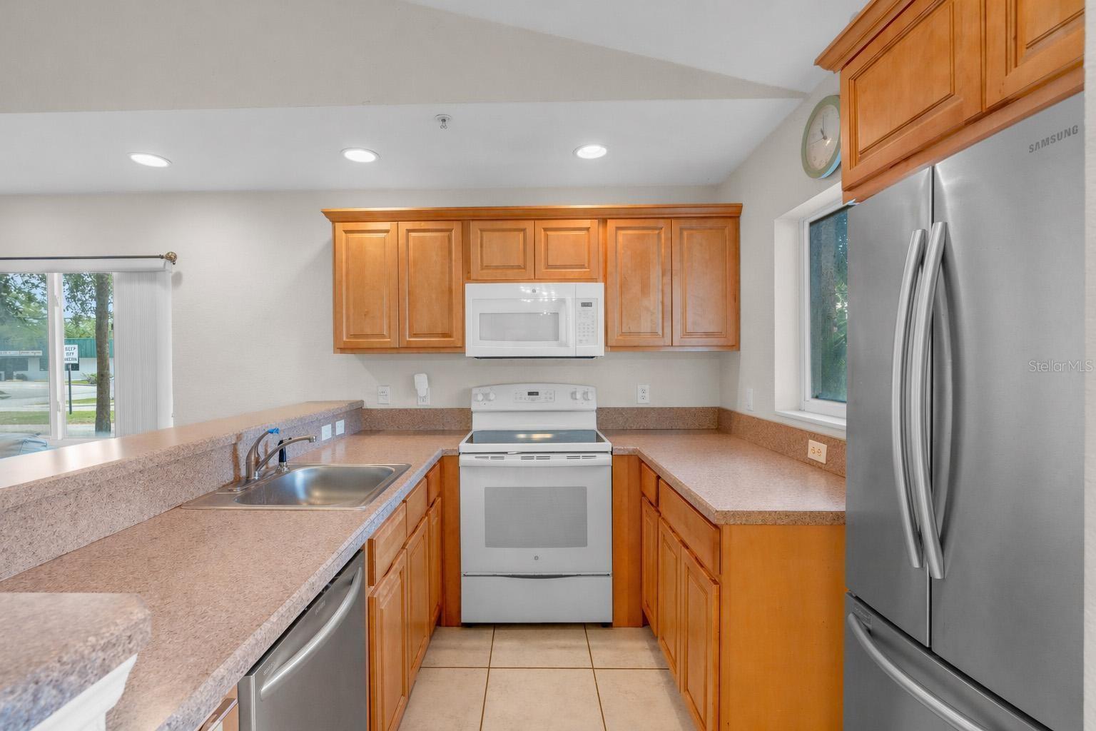 545 WAYNE AVE, NEW SMYRNA BEACH, FL, 32168