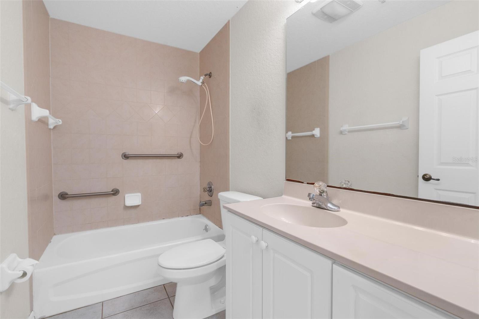 545 WAYNE AVE, NEW SMYRNA BEACH, FL, 32168