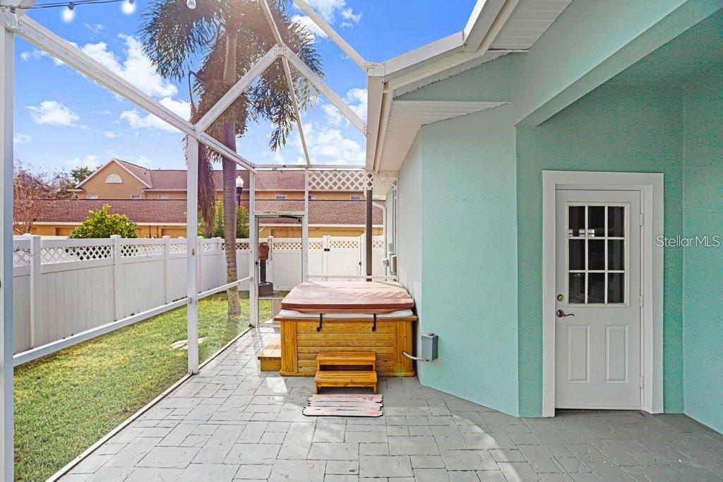 9506 CAVENDISH DR, TAMPA, FL, 33626