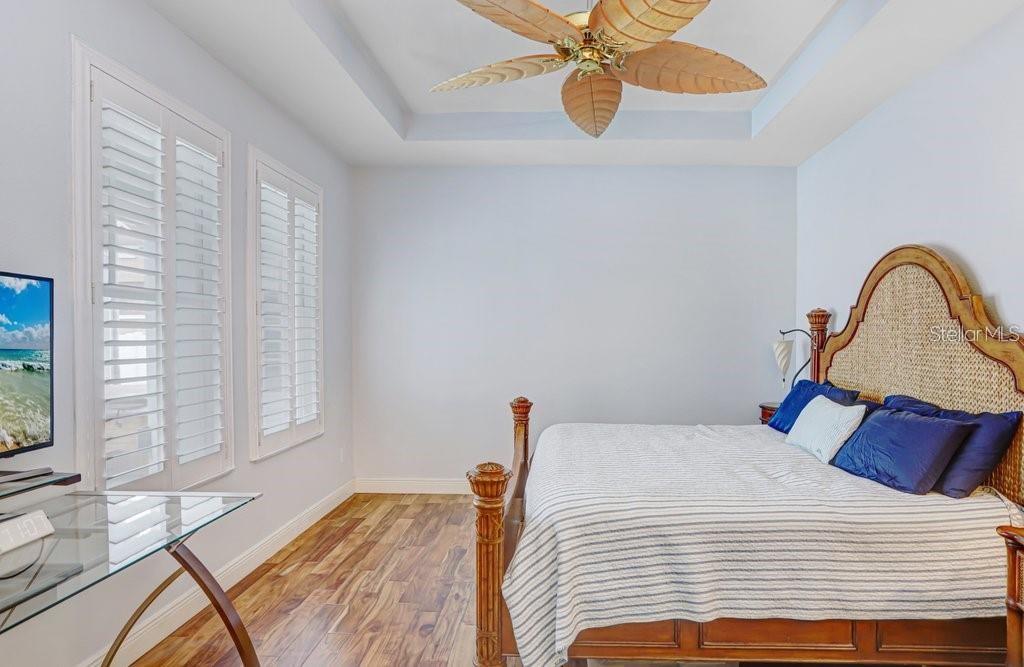 9506 CAVENDISH DR, TAMPA, FL, 33626