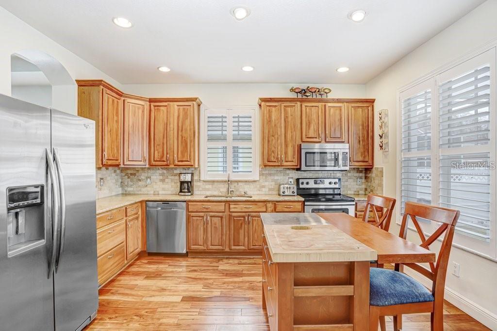 9506 CAVENDISH DR, TAMPA, FL, 33626