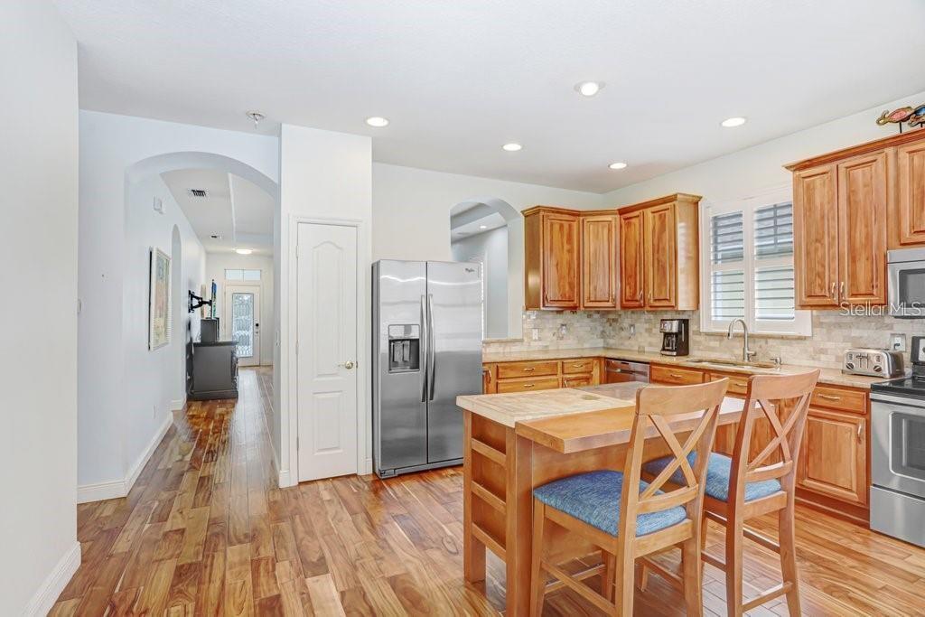 9506 CAVENDISH DR, TAMPA, FL, 33626