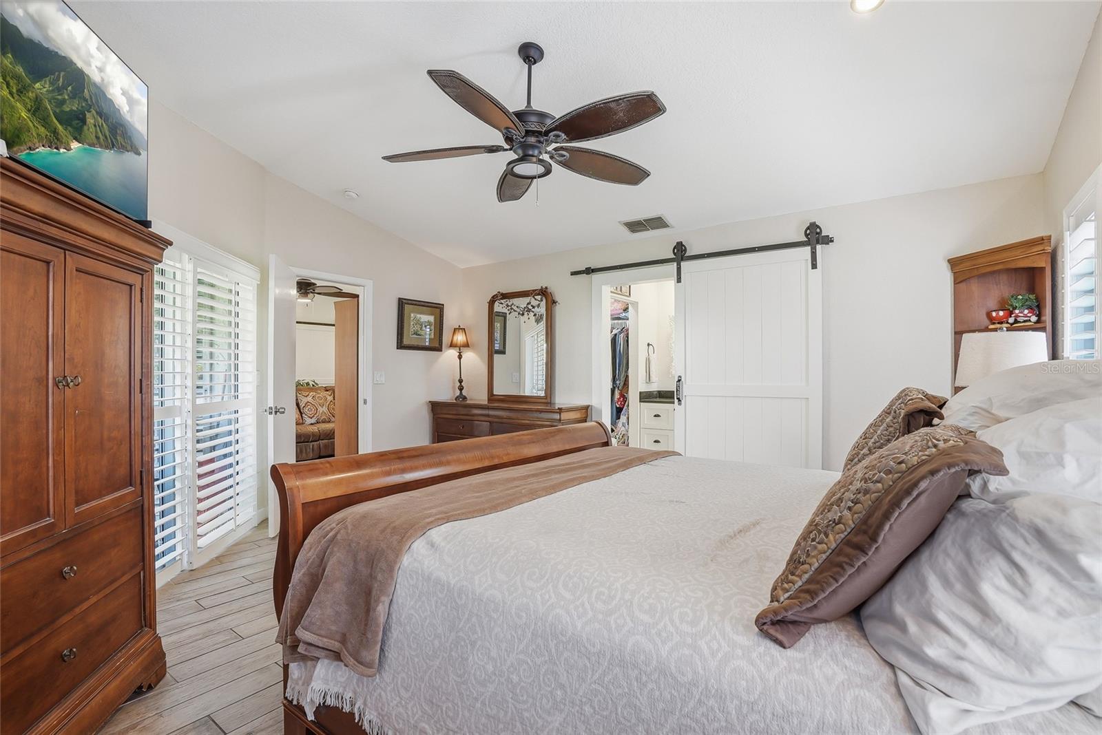 554 ANDORRA CIR NE, ST PETERSBURG, FL, 33703