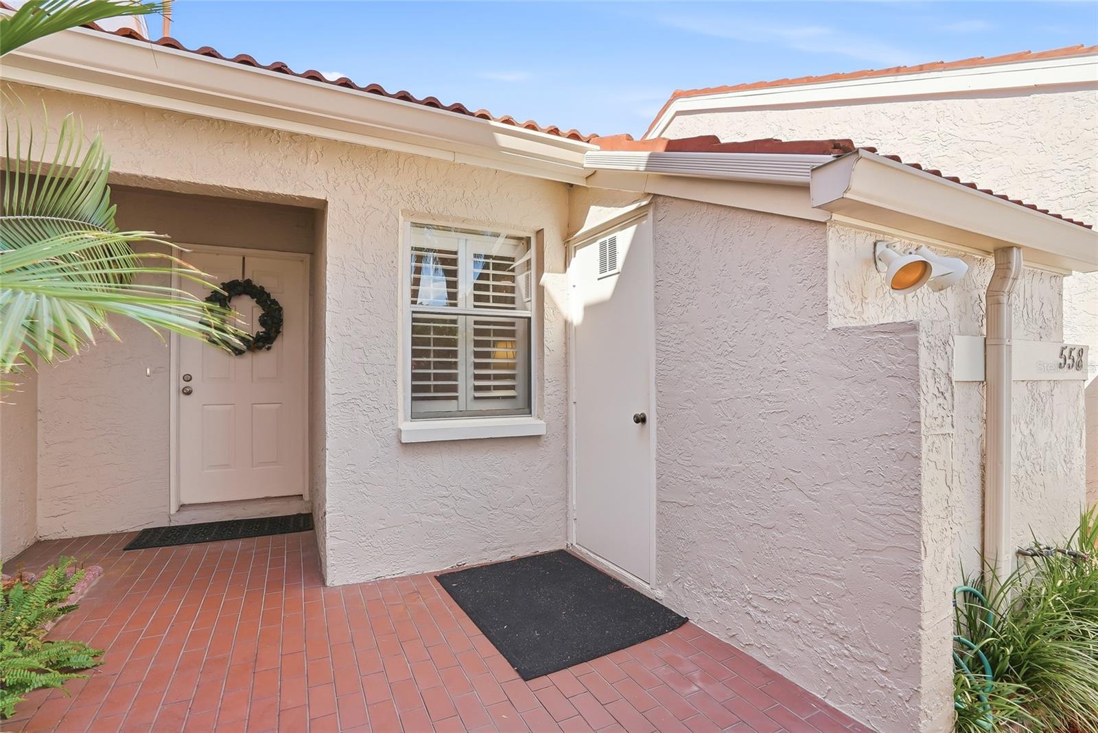 554 ANDORRA CIR NE, ST PETERSBURG, FL, 33703