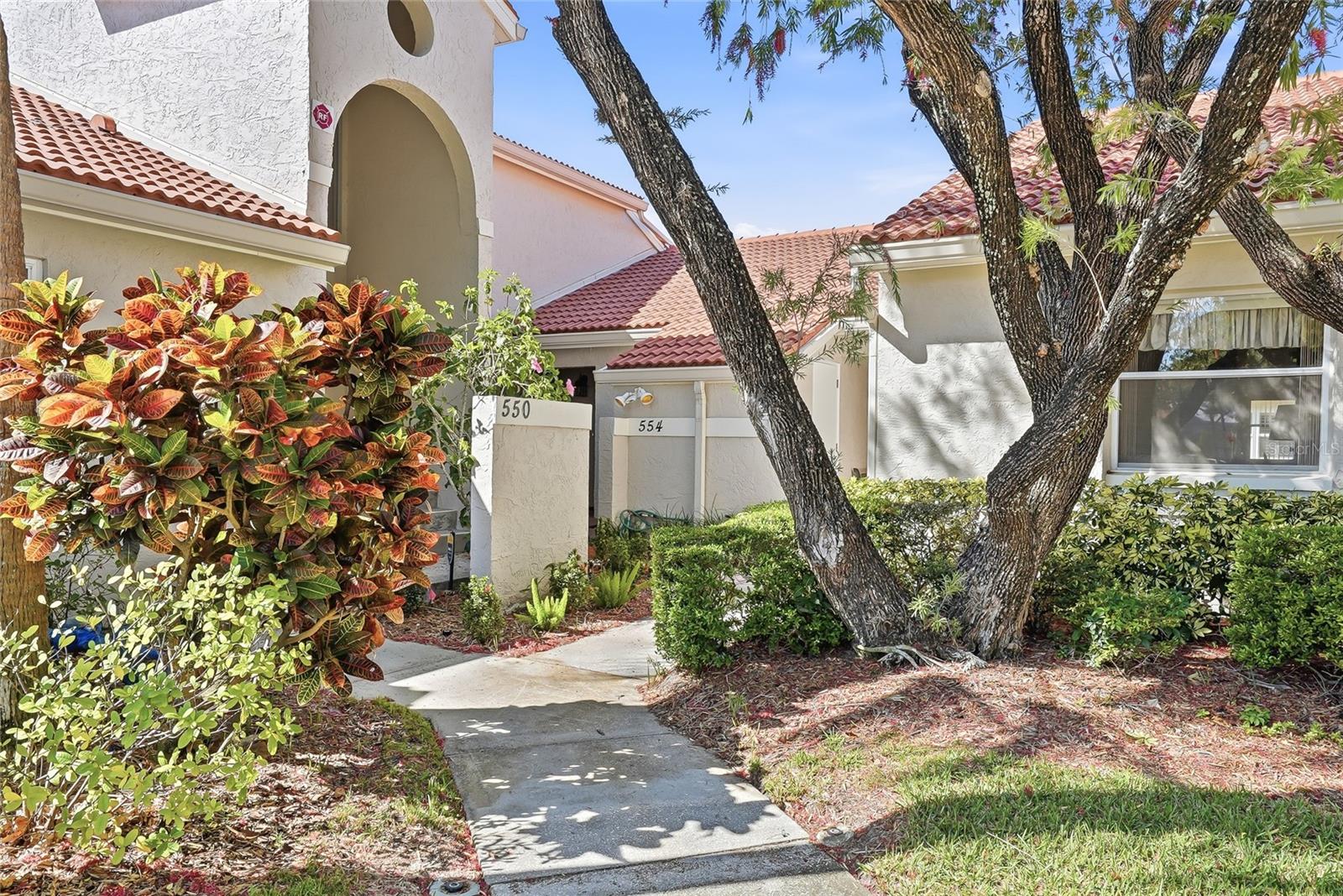 554 ANDORRA CIR NE, ST PETERSBURG, FL, 33703