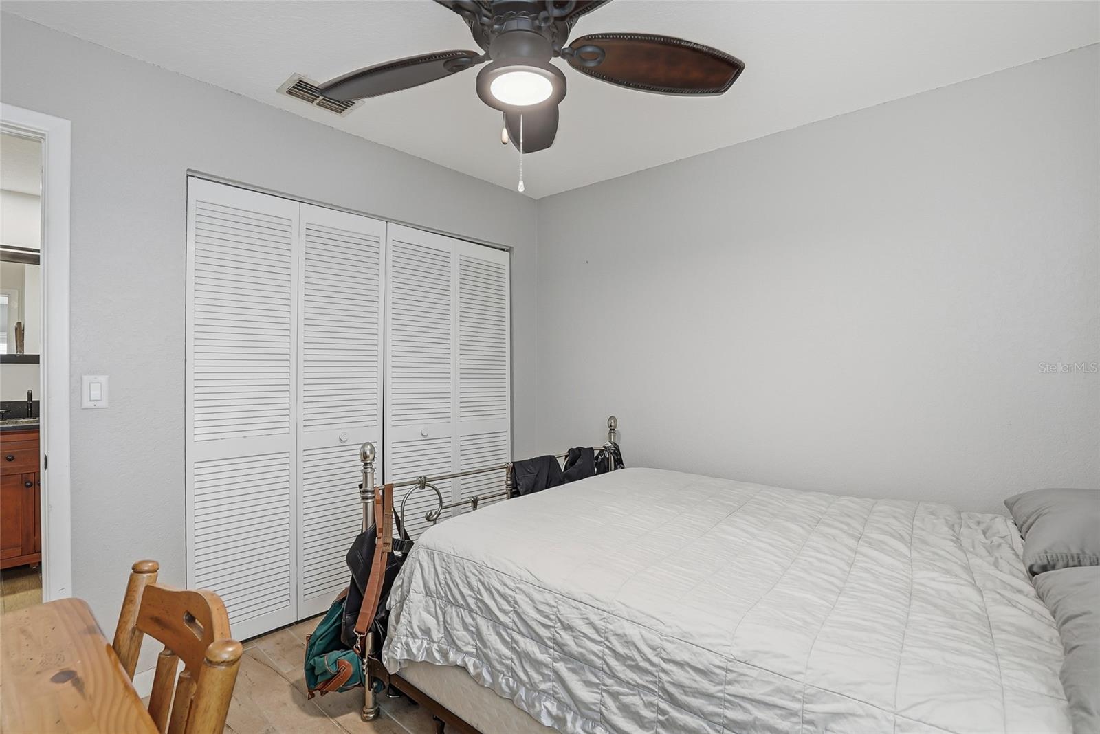 554 ANDORRA CIR NE, ST PETERSBURG, FL, 33703