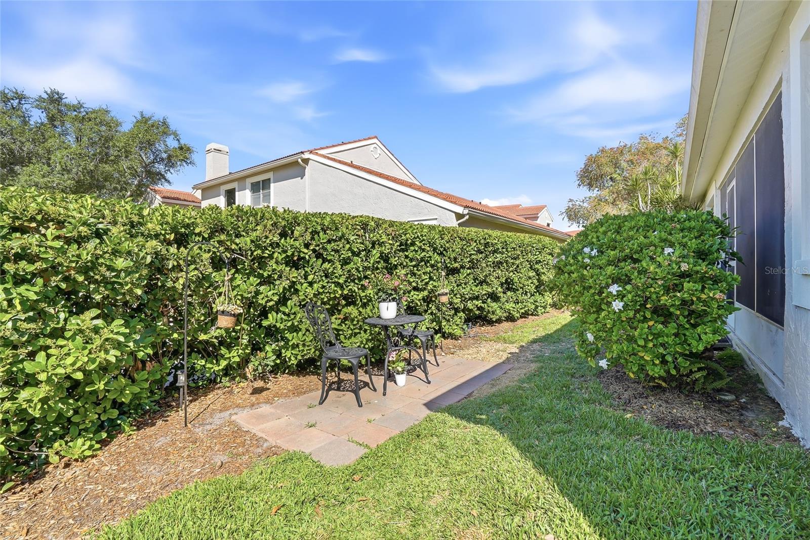 554 ANDORRA CIR NE, ST PETERSBURG, FL, 33703