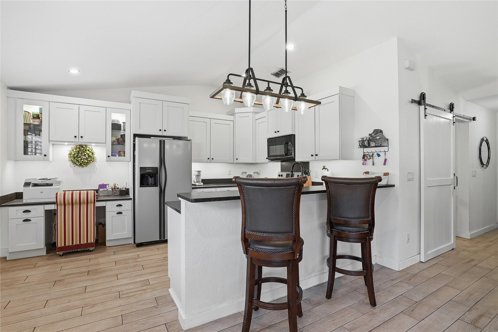 554 ANDORRA CIR NE, ST PETERSBURG, FL, 33703