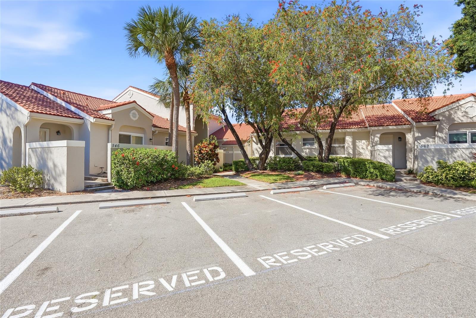 554 ANDORRA CIR NE, ST PETERSBURG, FL, 33703